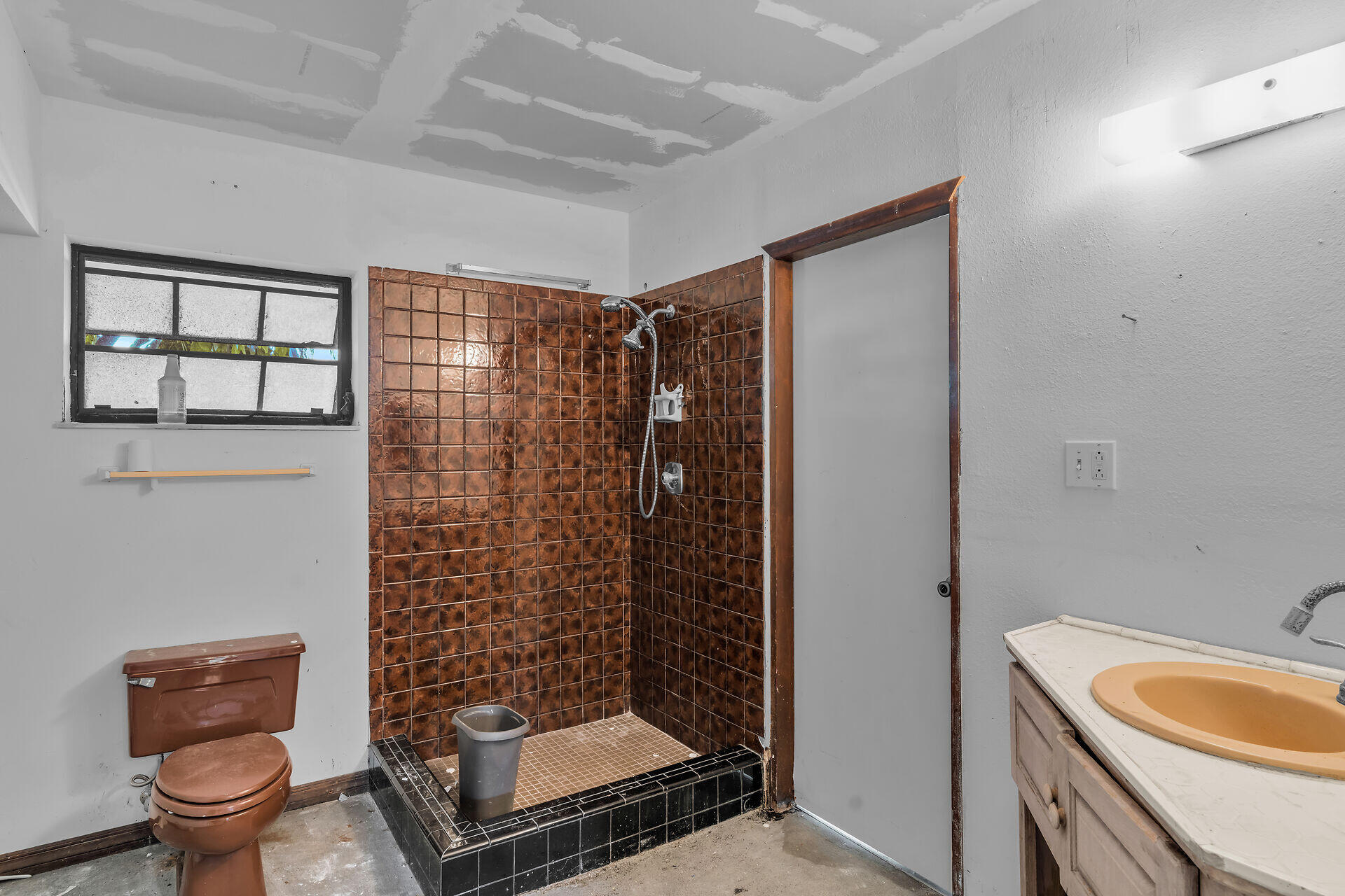 105 N Anglers Drive A & B