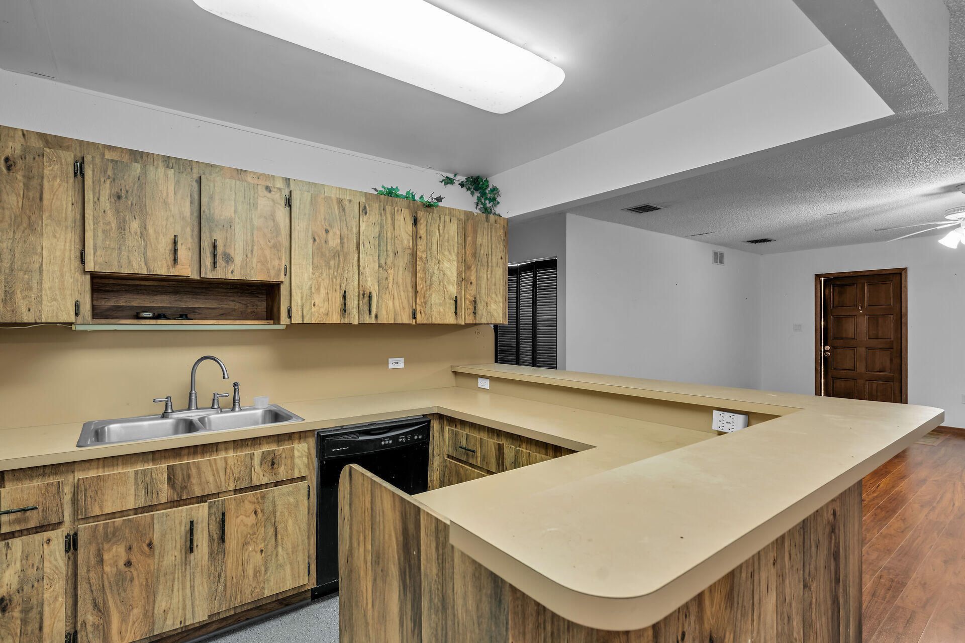 105 N Anglers Drive A & B