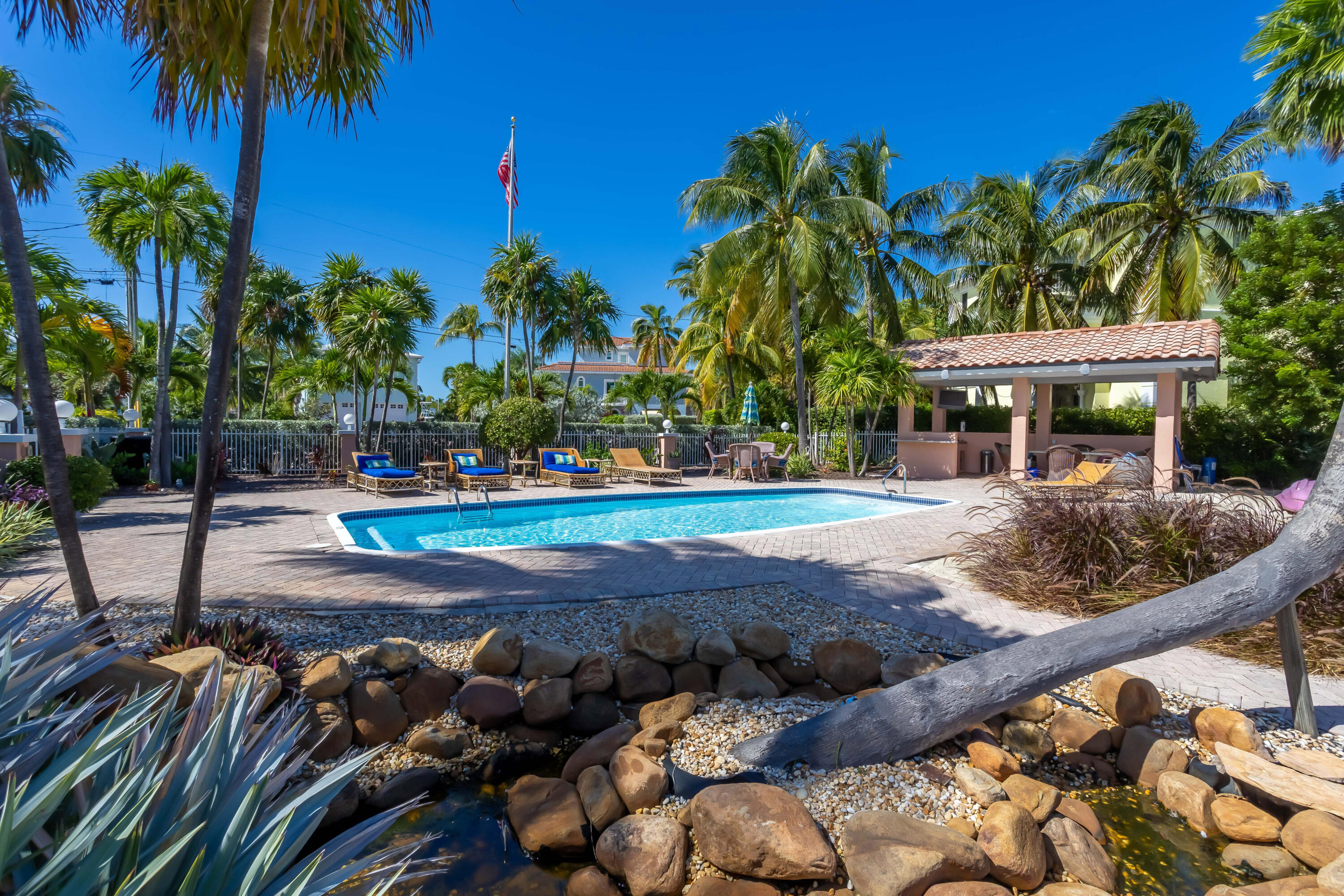 128 W Plaza Del Sol