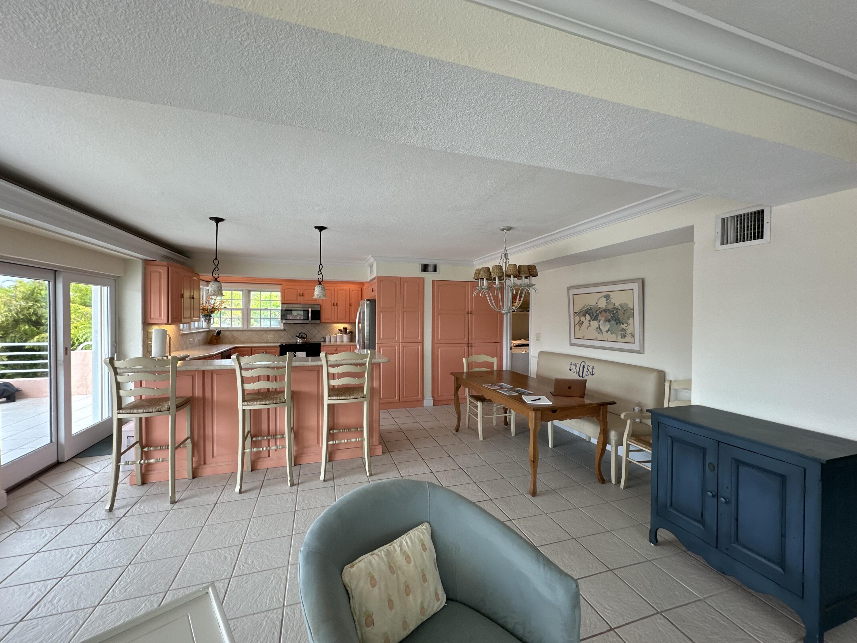 128 W Plaza Del Sol