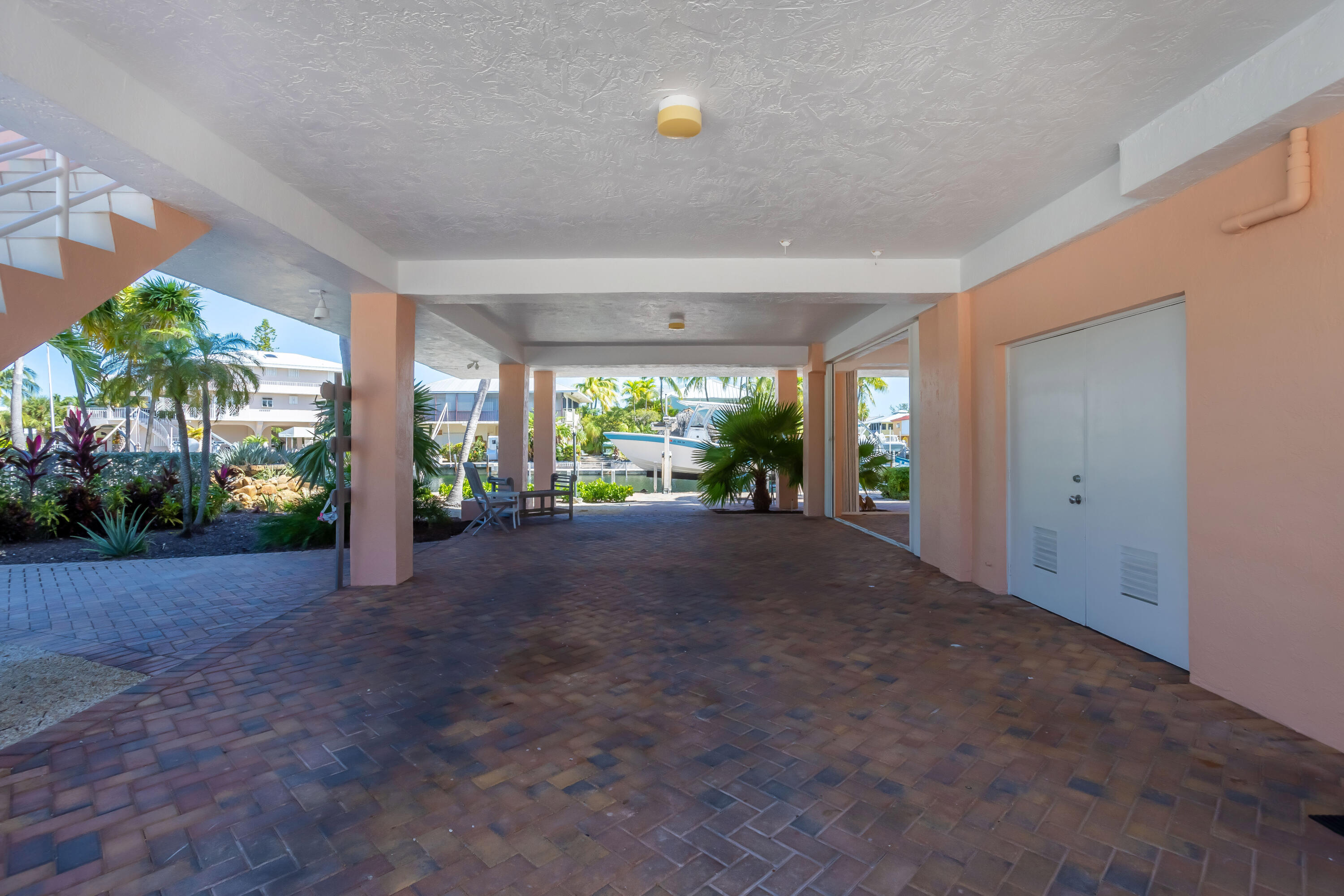 128 W Plaza Del Sol