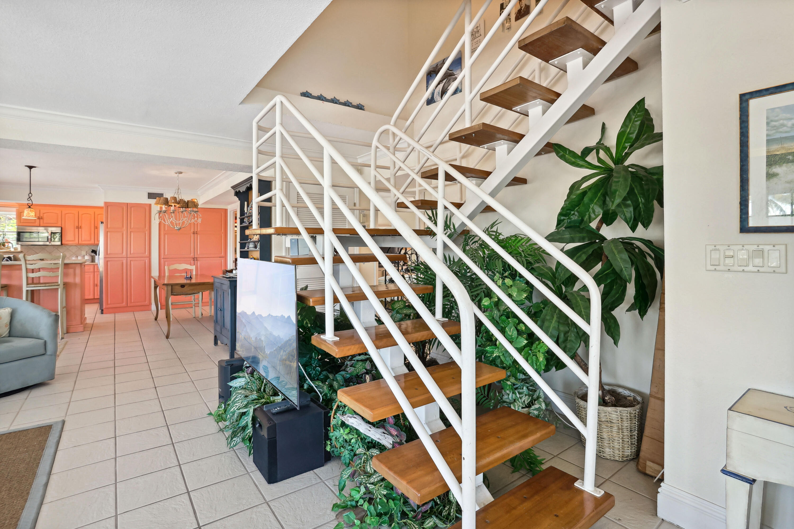 128 W Plaza Del Sol