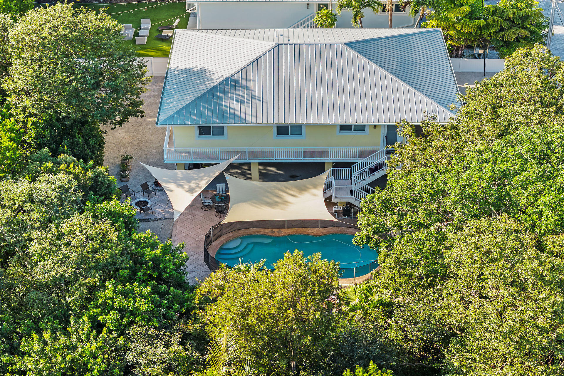 158 Coconut Row