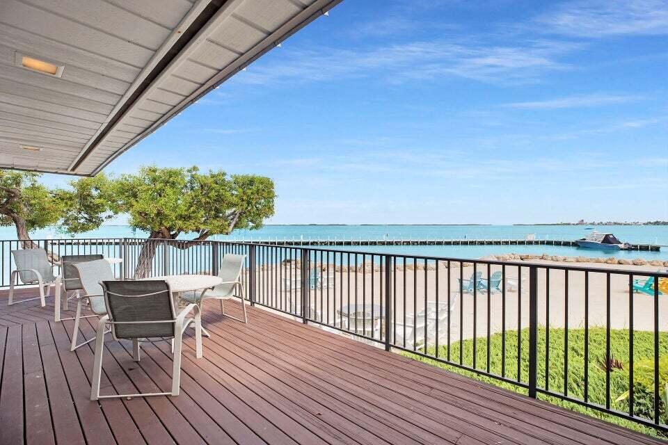 97652 Overseas Highway M10