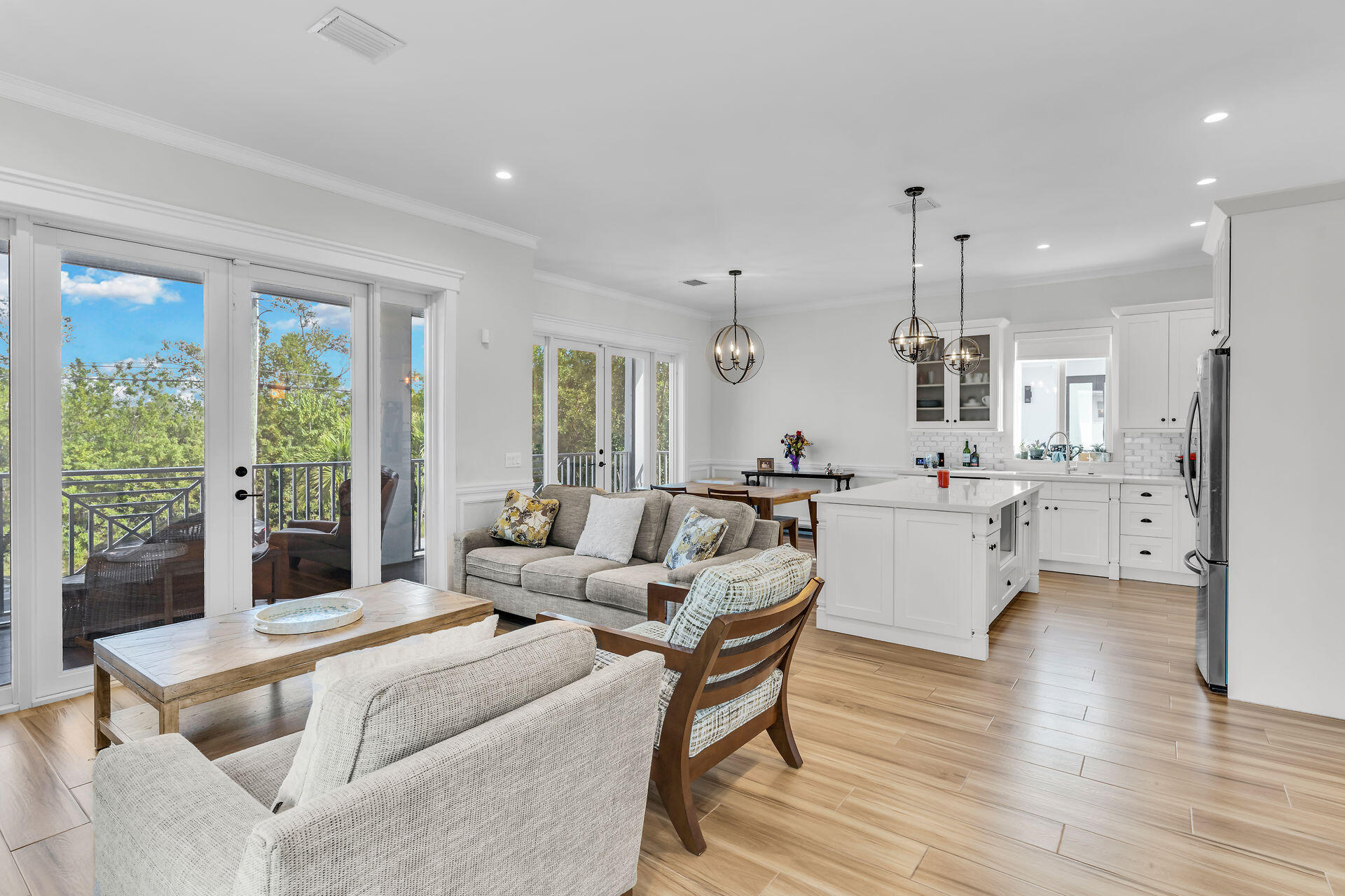 45 Tarpon Avenue