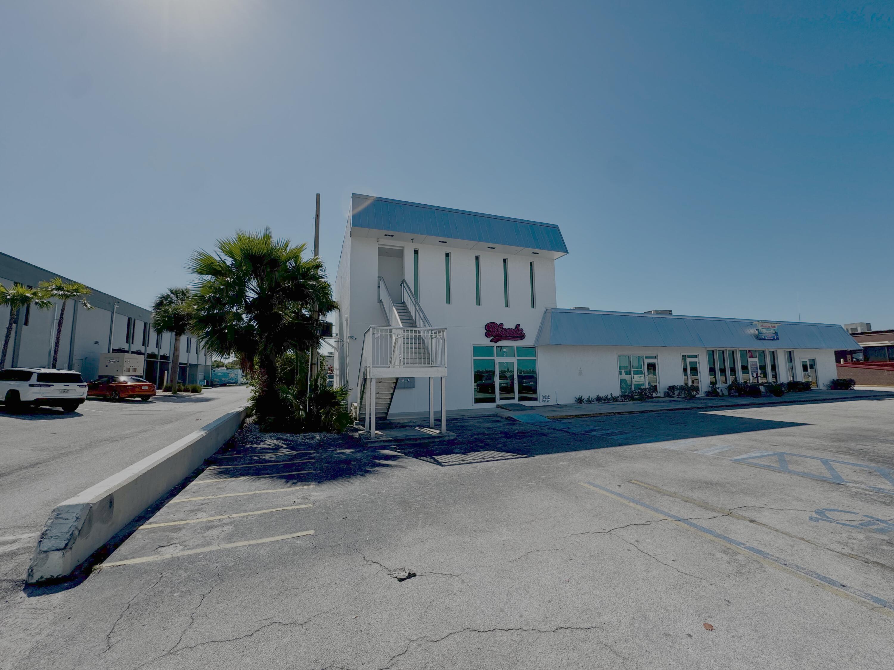 3340 N Roosevelt Boulevard 6