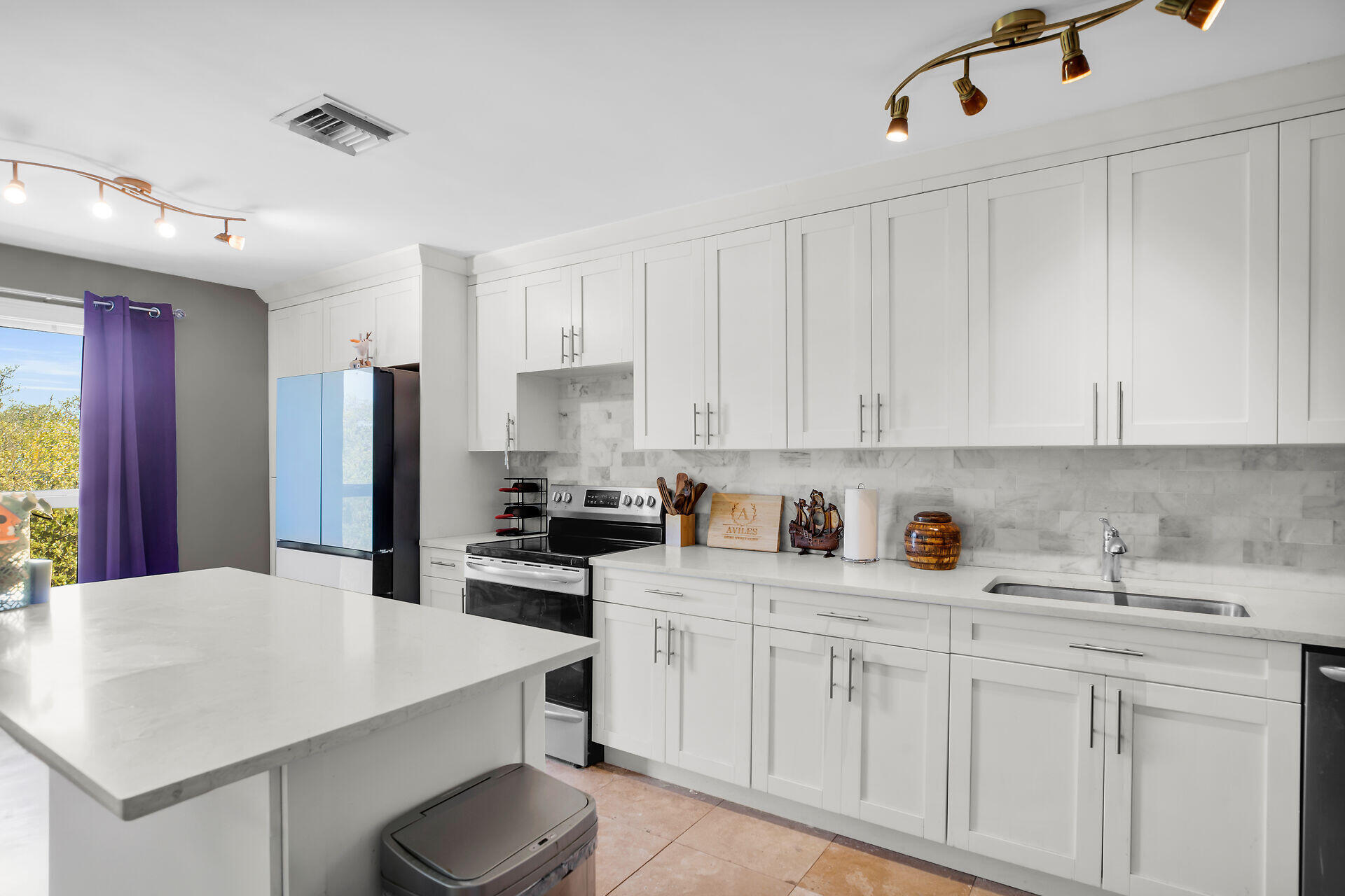 111 Stirrup Key Woods Road 2B2