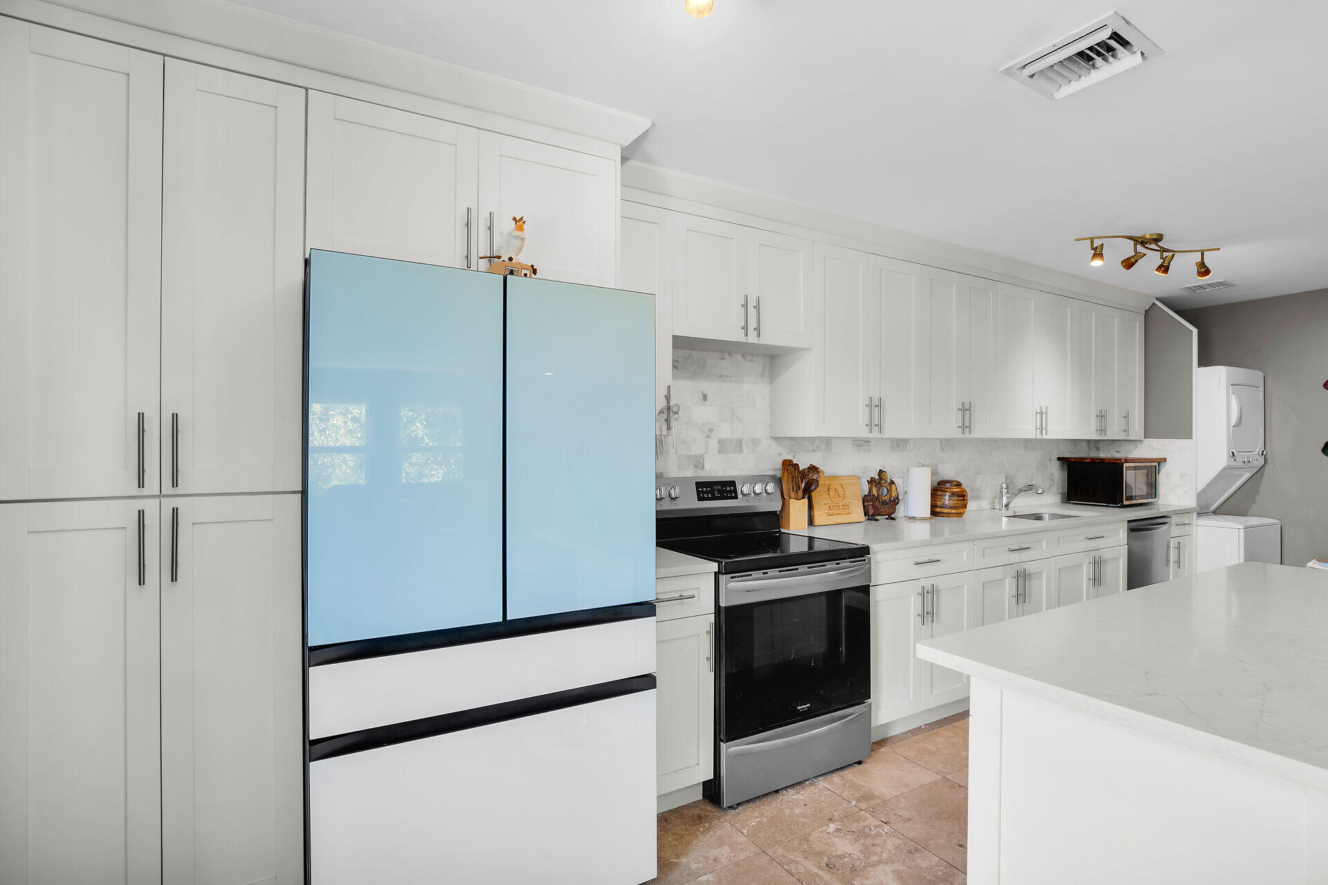 111 Stirrup Key Woods Road 2B2