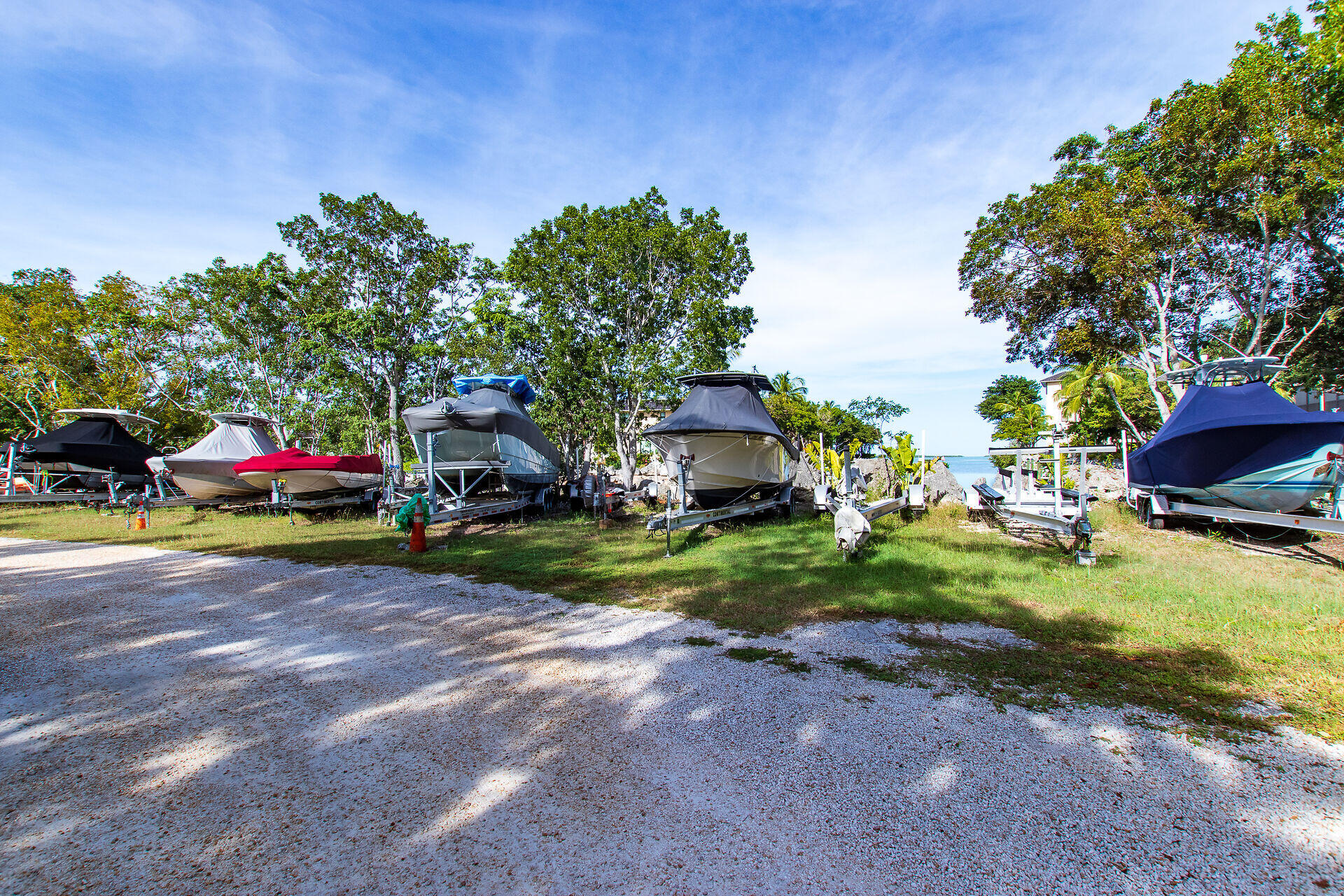 96000 Overseas Highway B2 & 33' boat slip