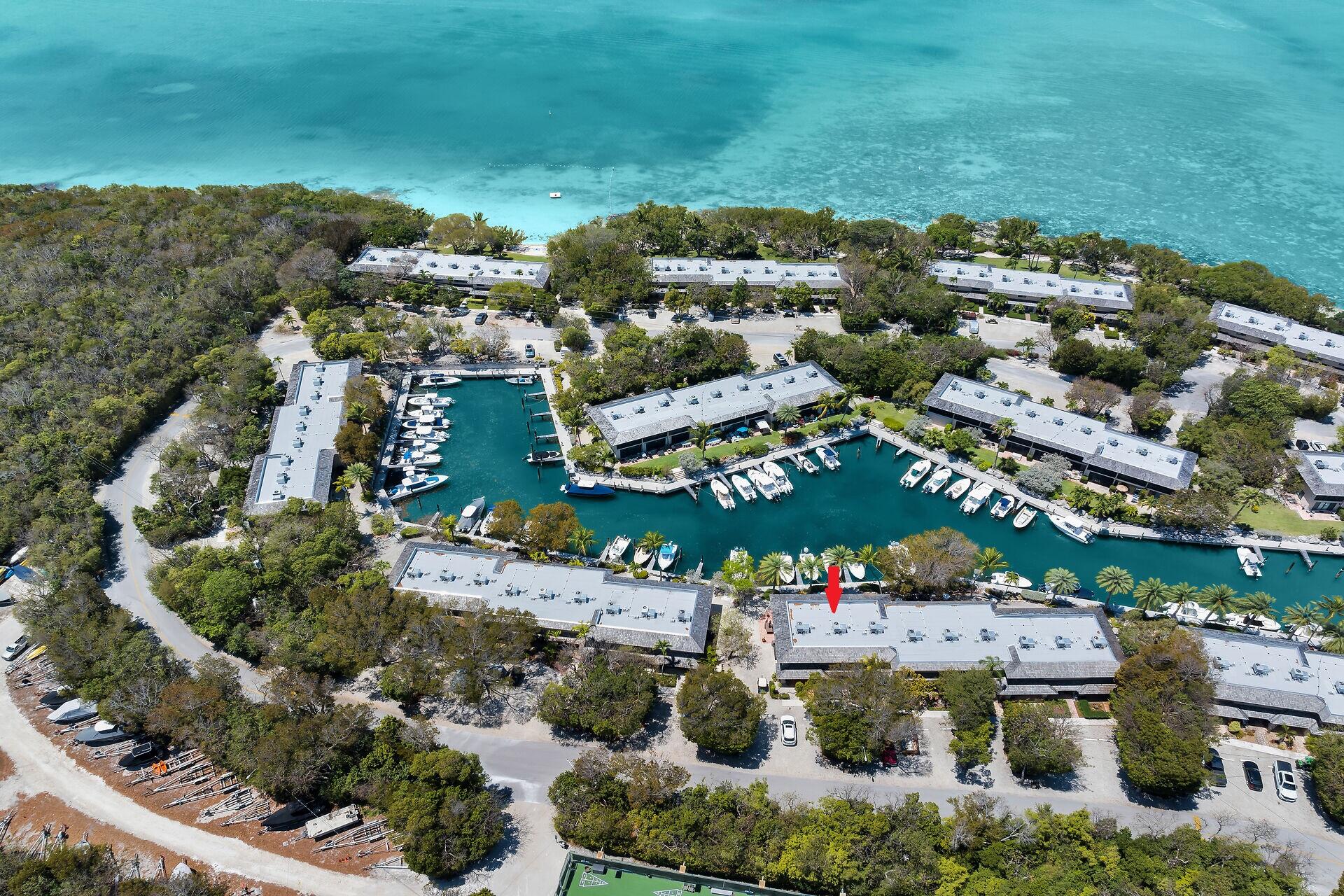 96000 Overseas Highway B2 & 33' boat slip