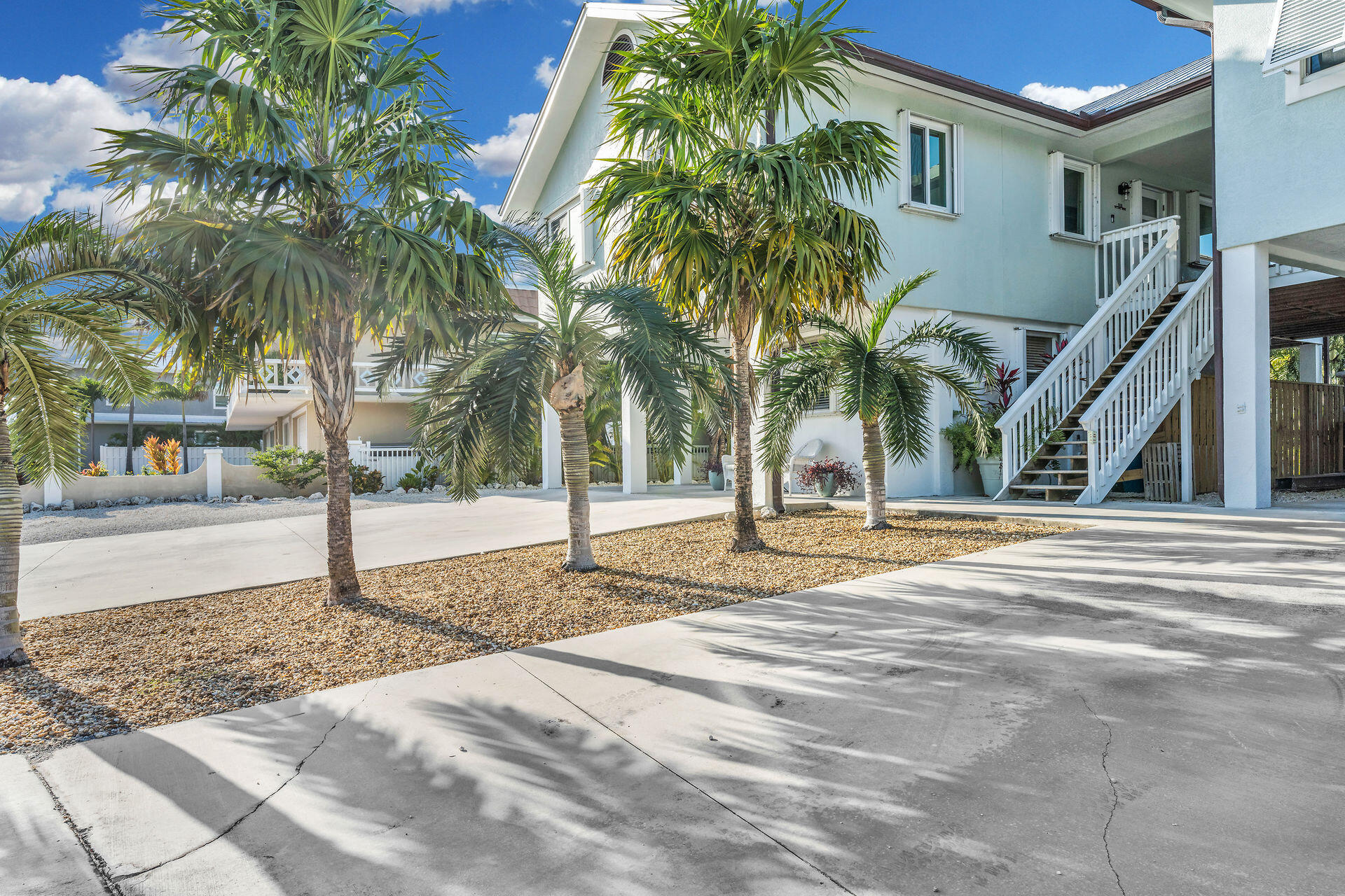 918 W Ocean Drive