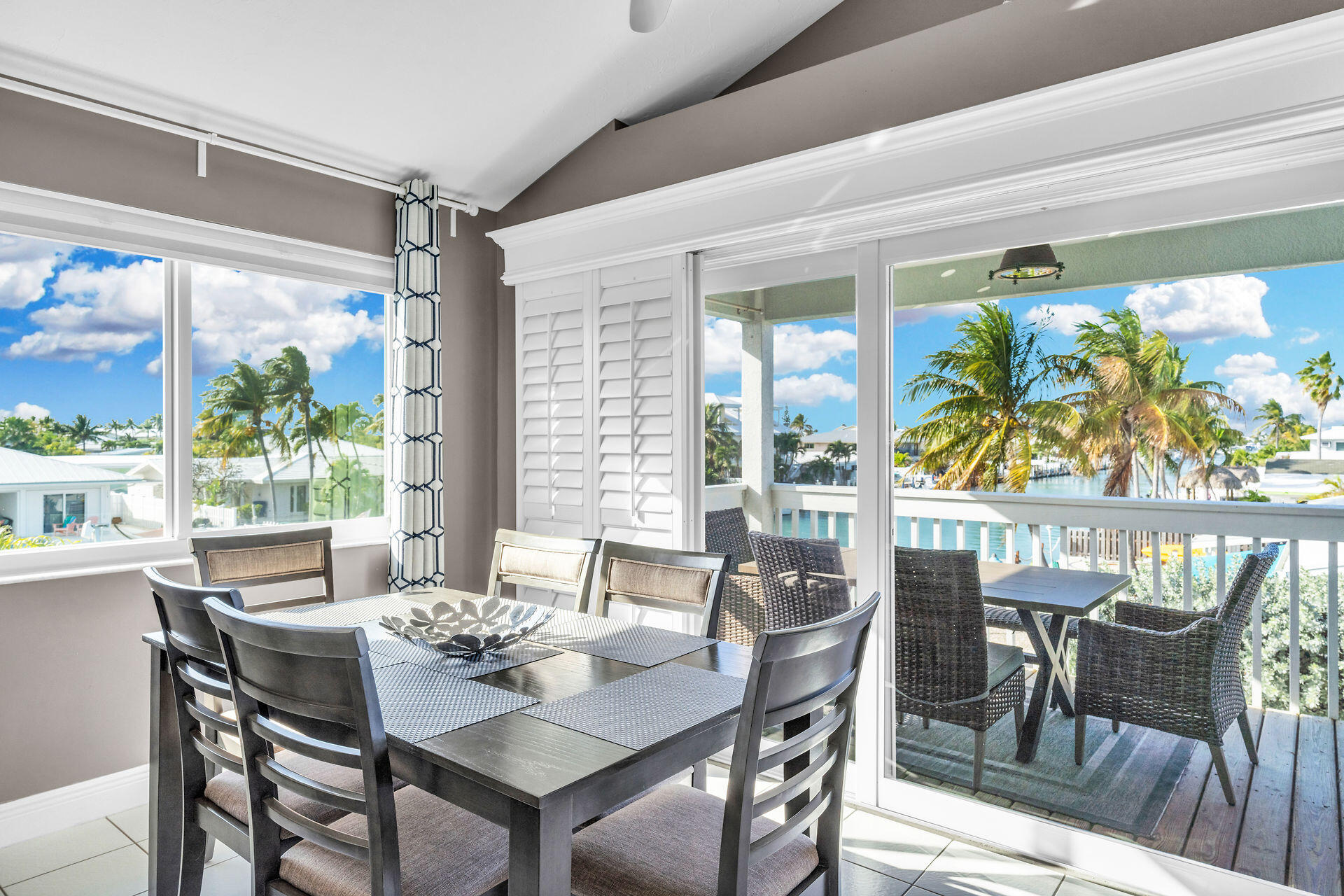918 W Ocean Drive