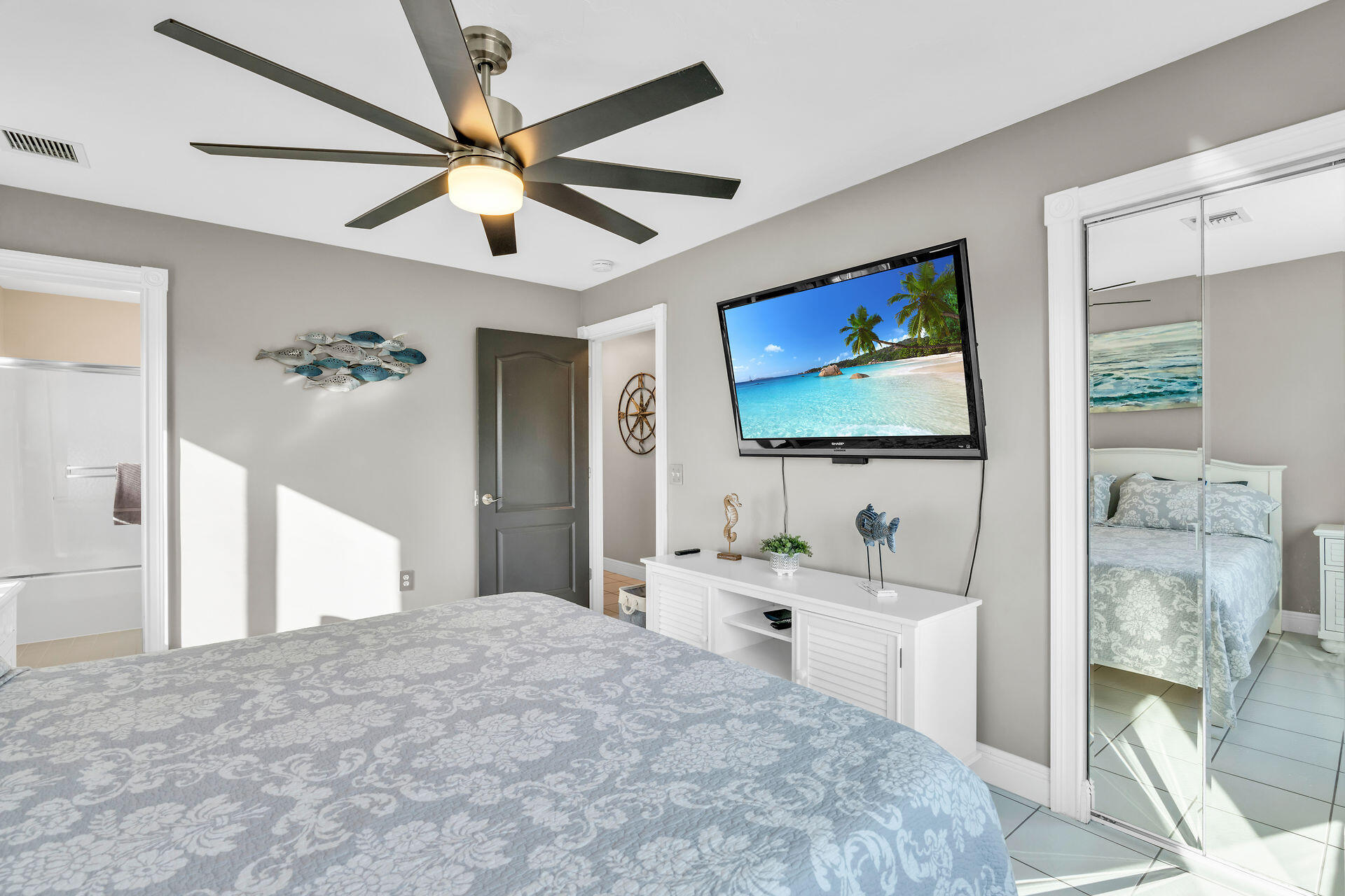 918 W Ocean Drive