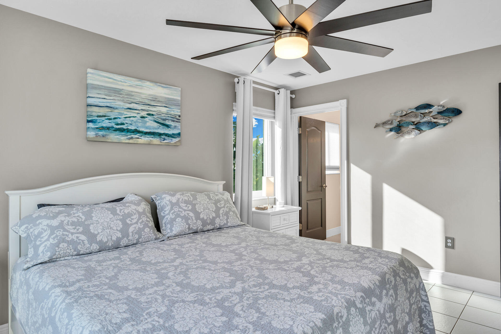 918 W Ocean Drive