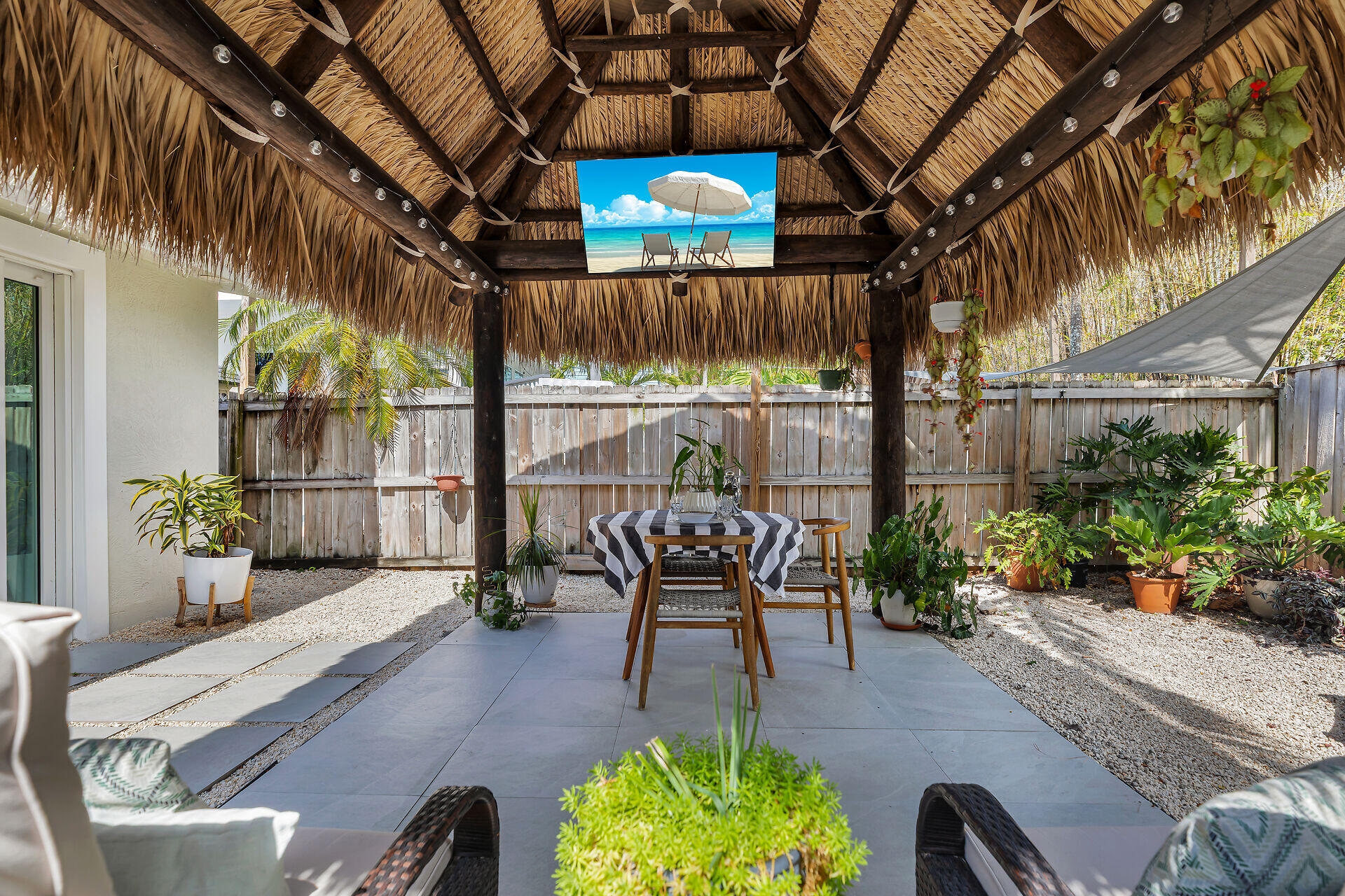 122 S Bay Harbor Drive