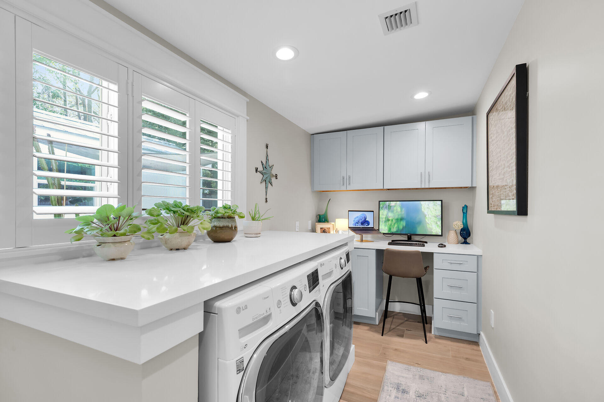 122 S Bay Harbor Drive