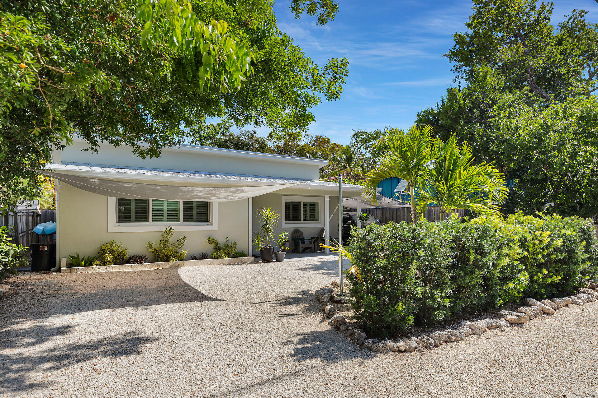 122 S Bay Harbor Drive