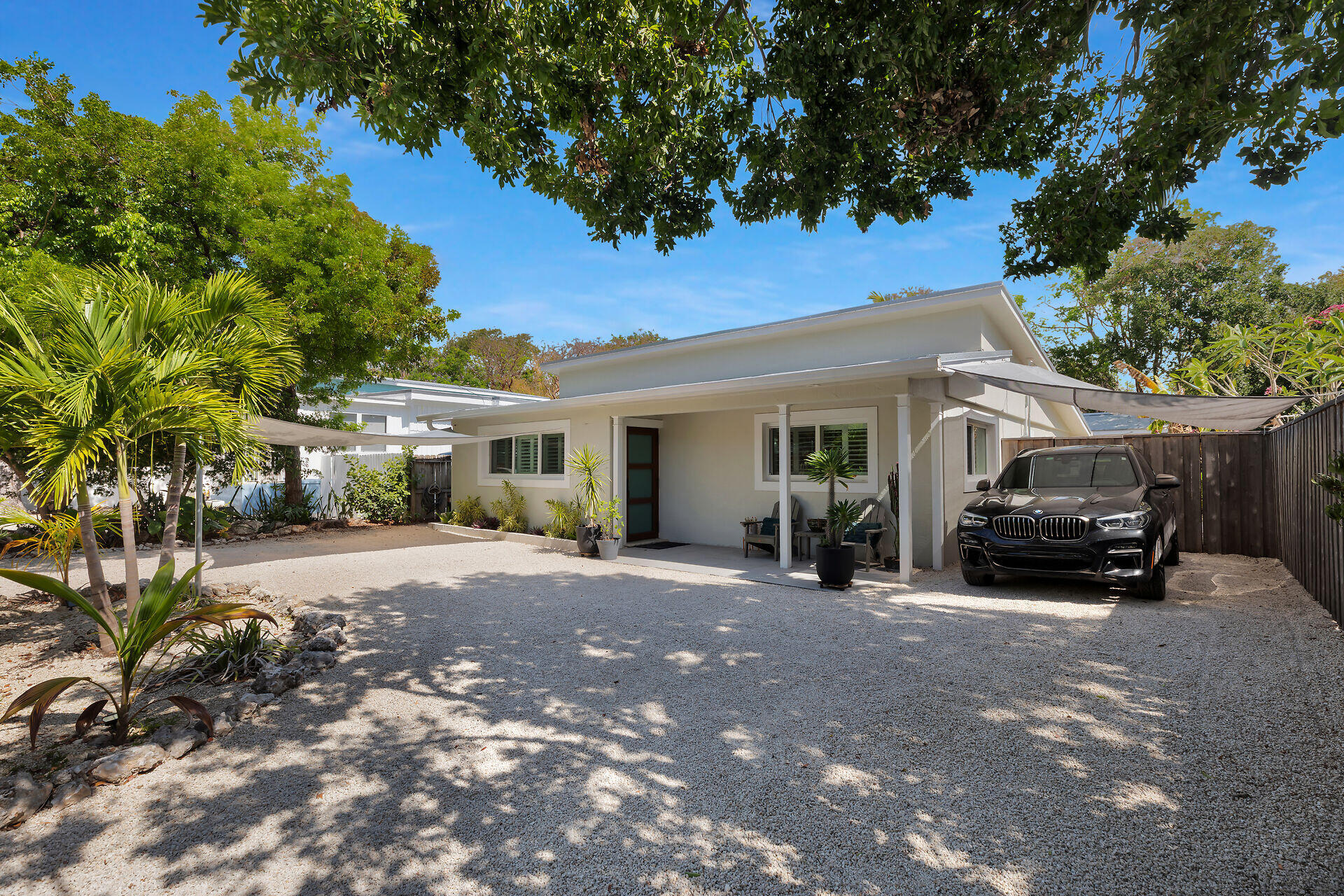122 S Bay Harbor Drive
