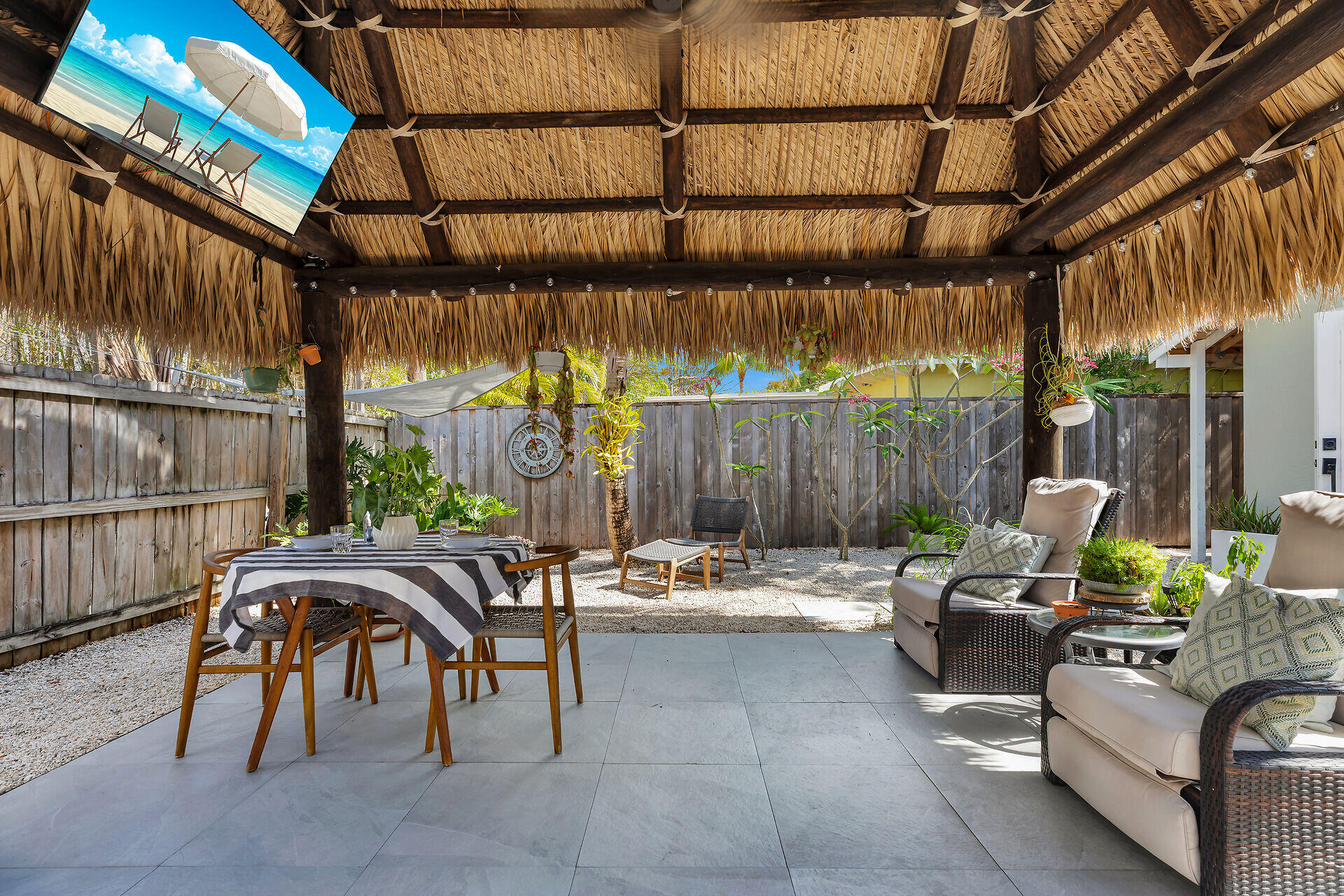 122 S Bay Harbor Drive