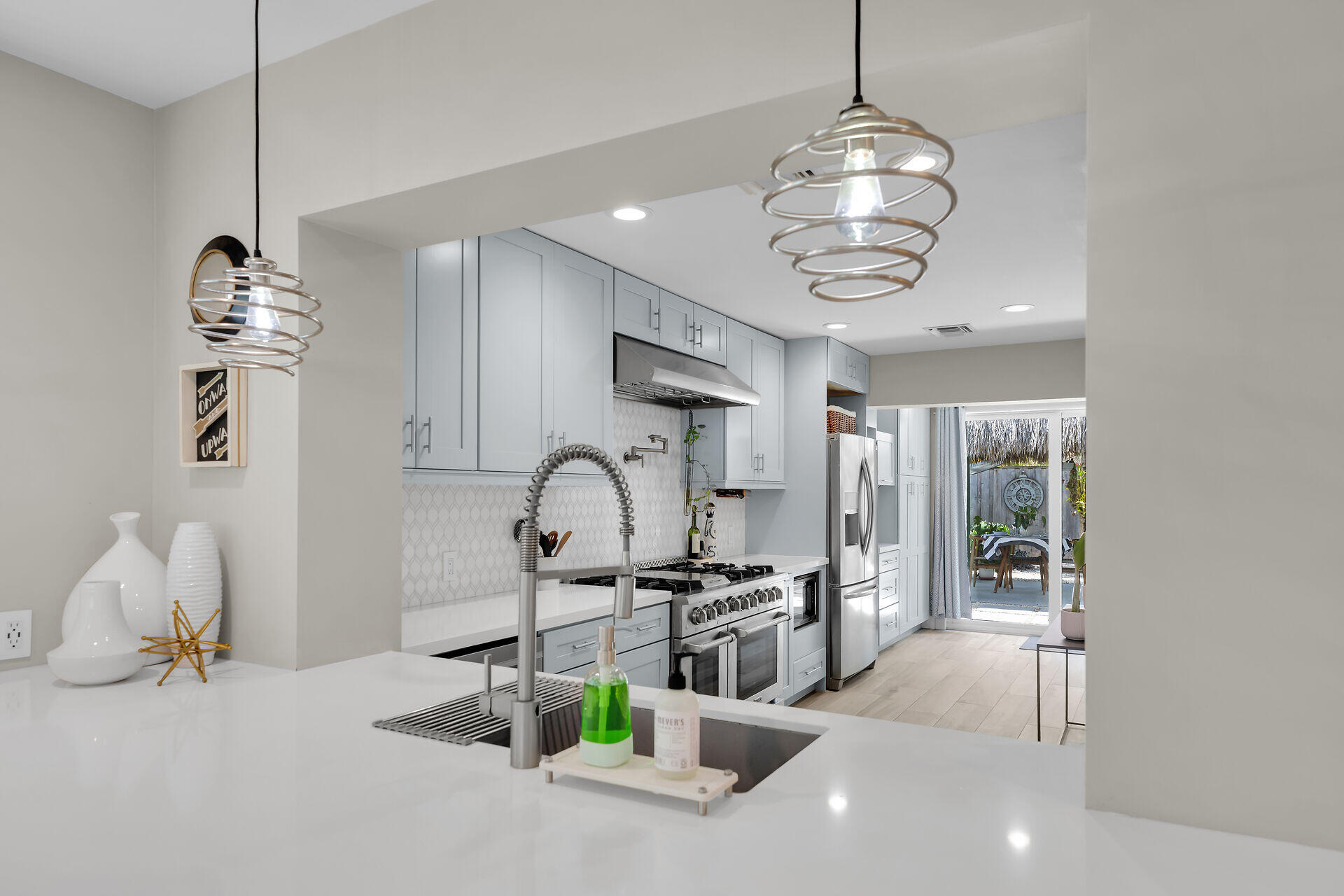 122 S Bay Harbor Drive
