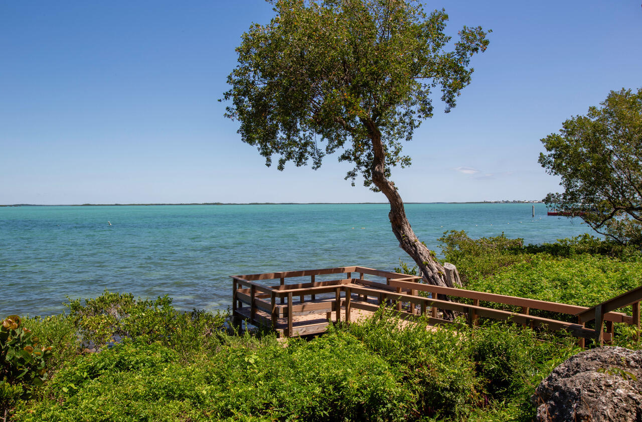 96000 Overseas Highway X54