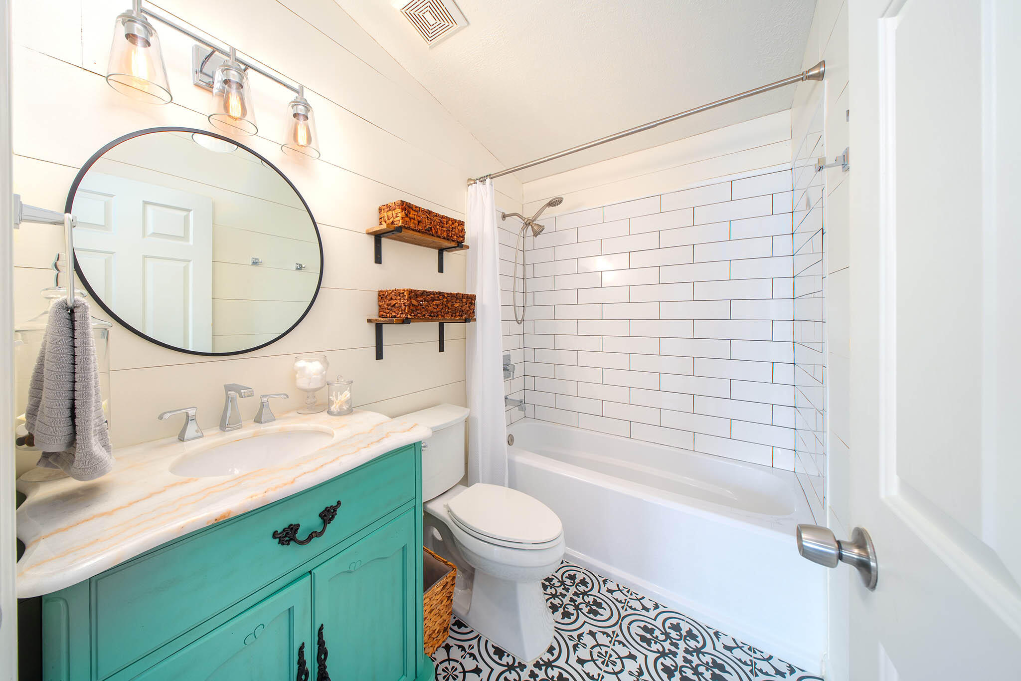 22988 Port Royal Lane