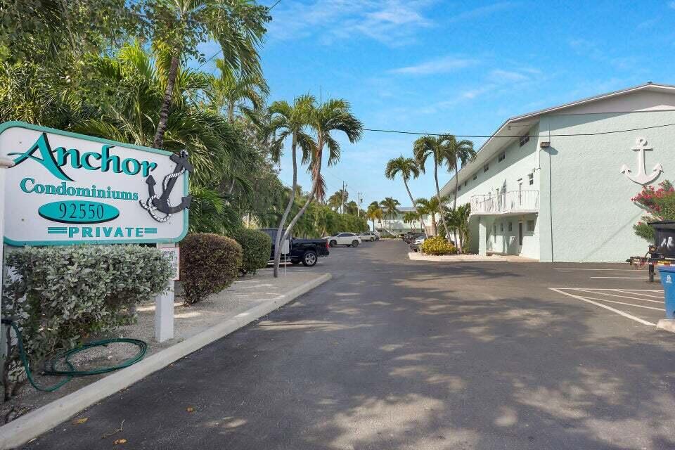 92550 Overseas Highway 207