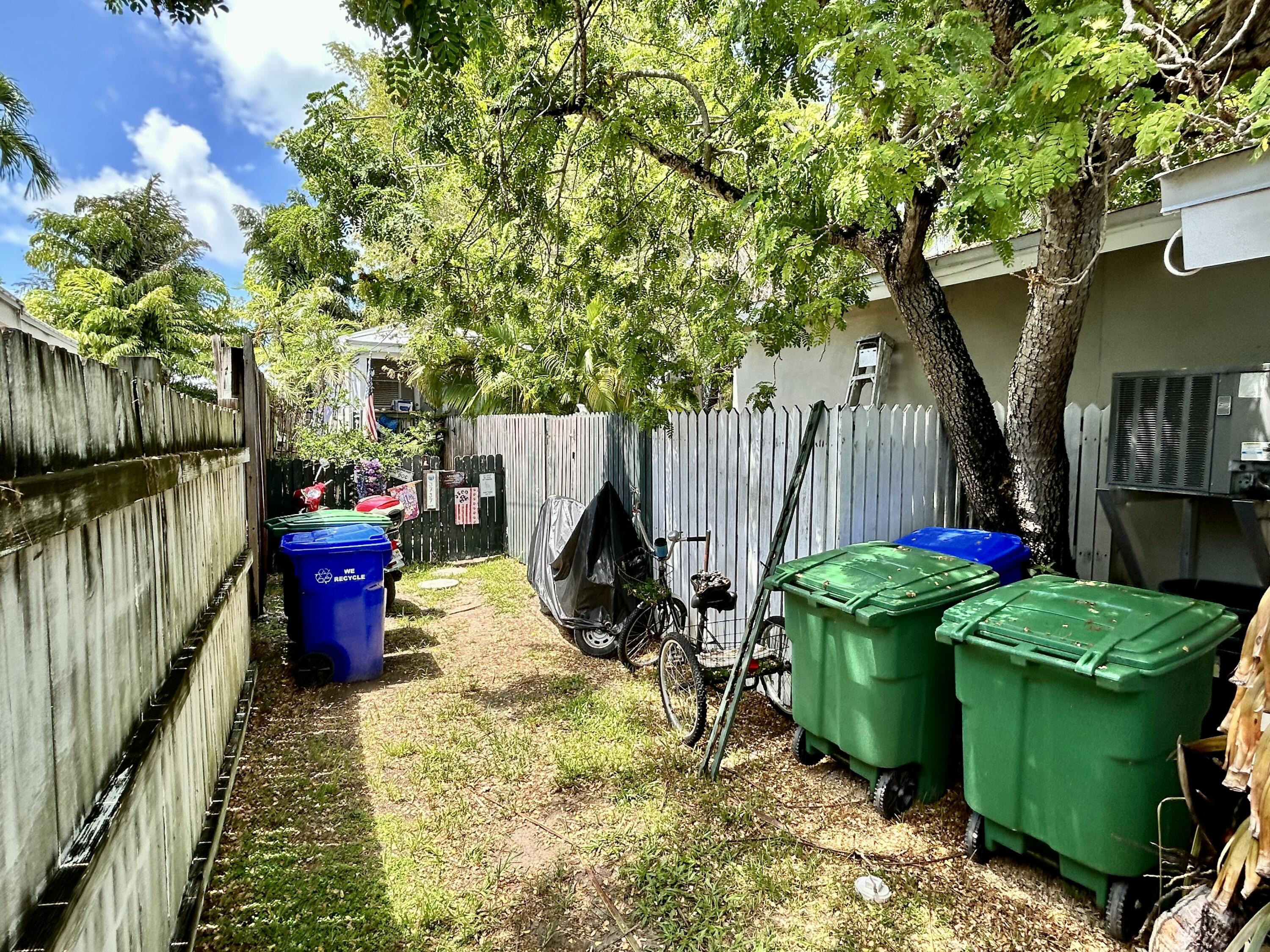 3739 Duck Avenue