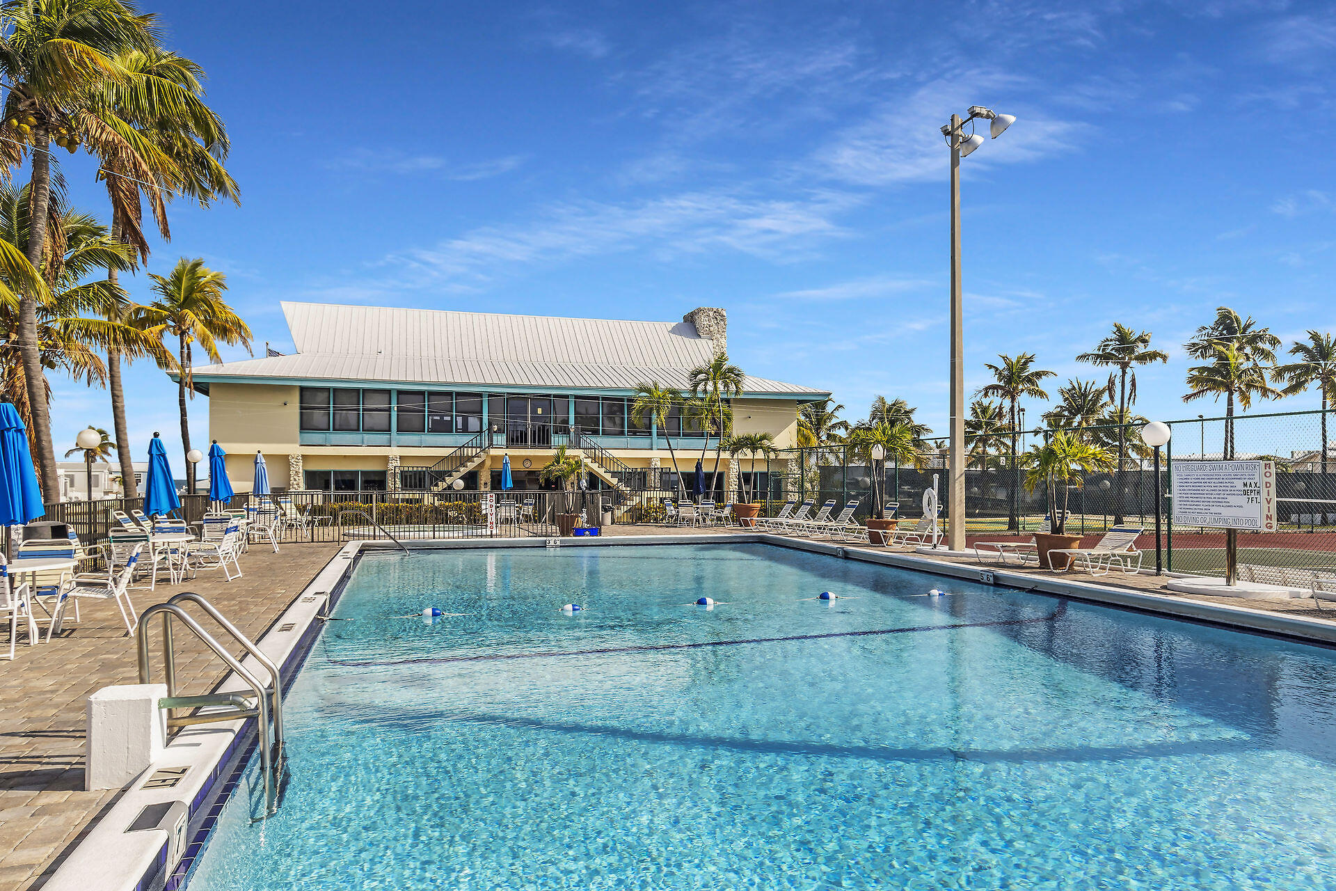 65821 Overseas Highway 172