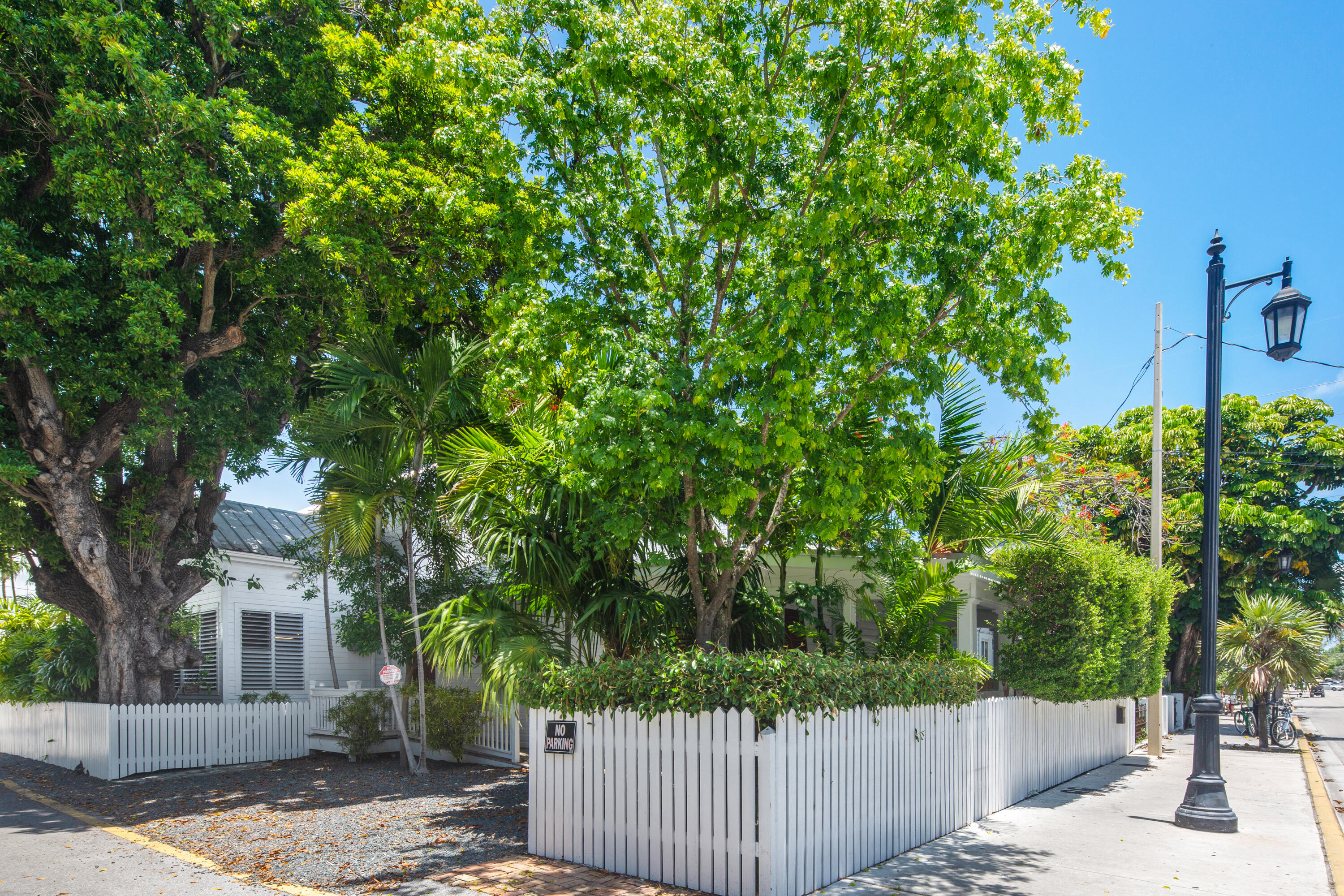 400 Aronovitz Lane
