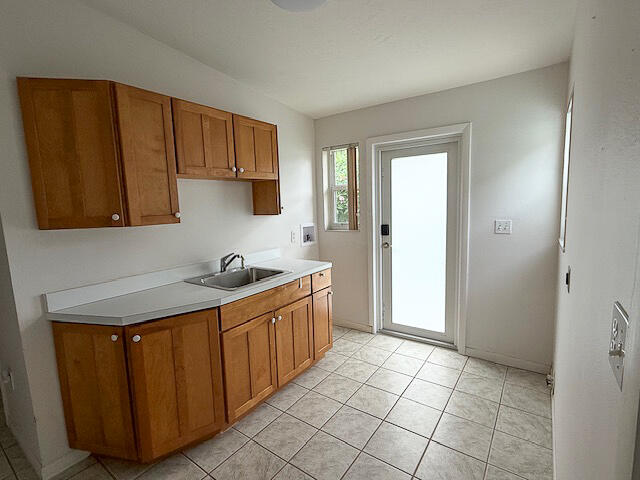 462 Sunset Drive