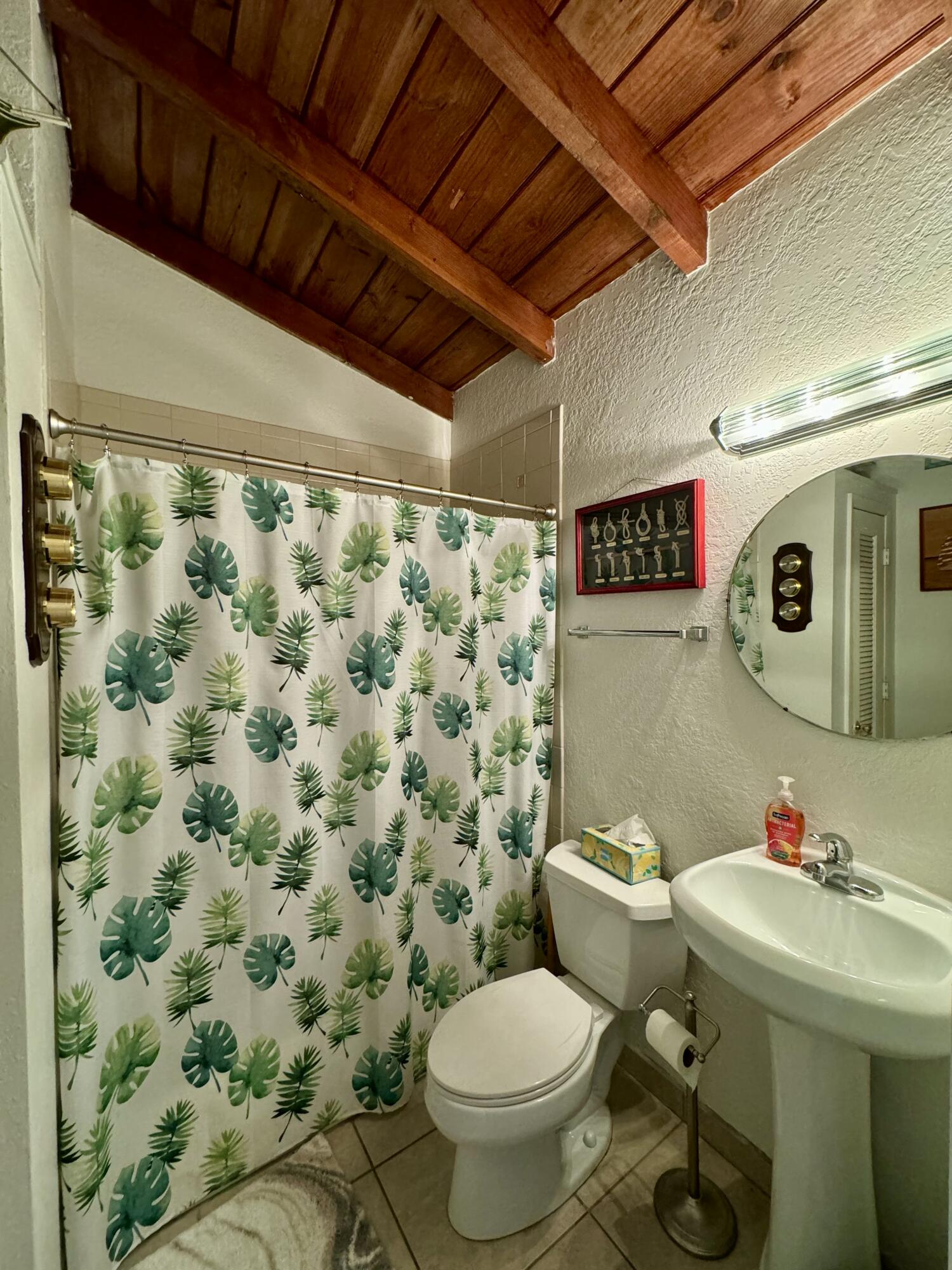 462 Sunset Drive