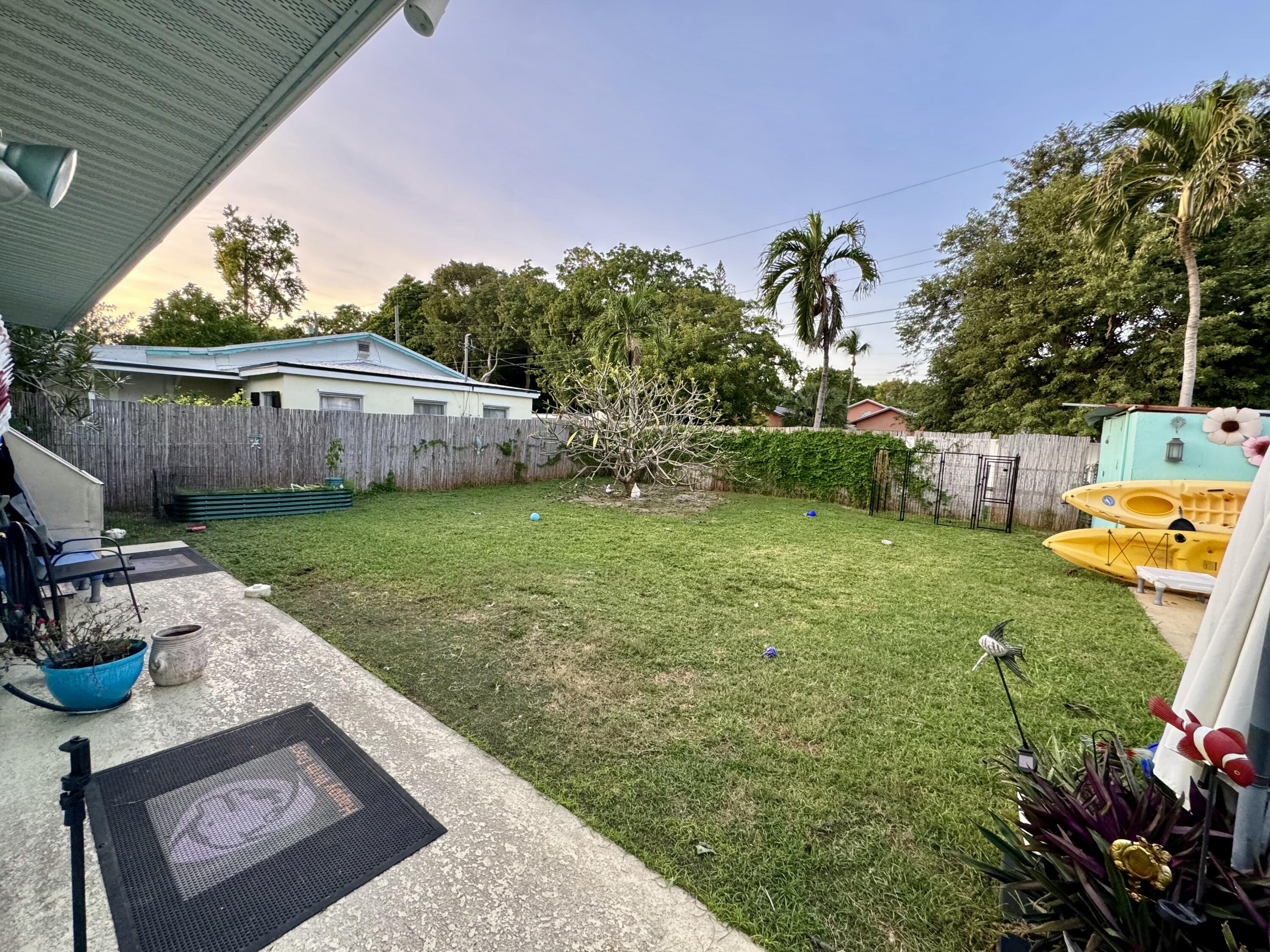 462 Sunset Drive