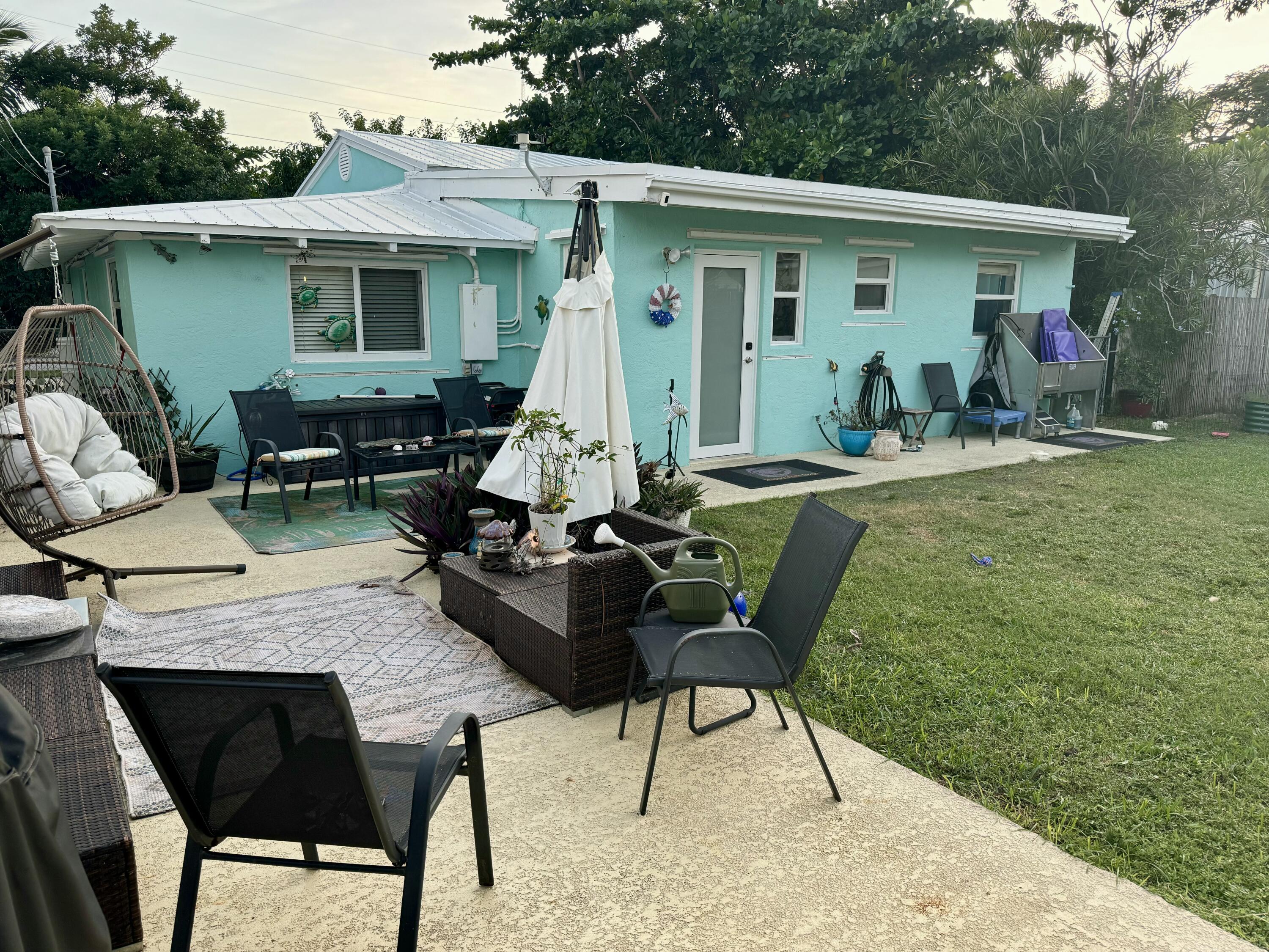 462 Sunset Drive