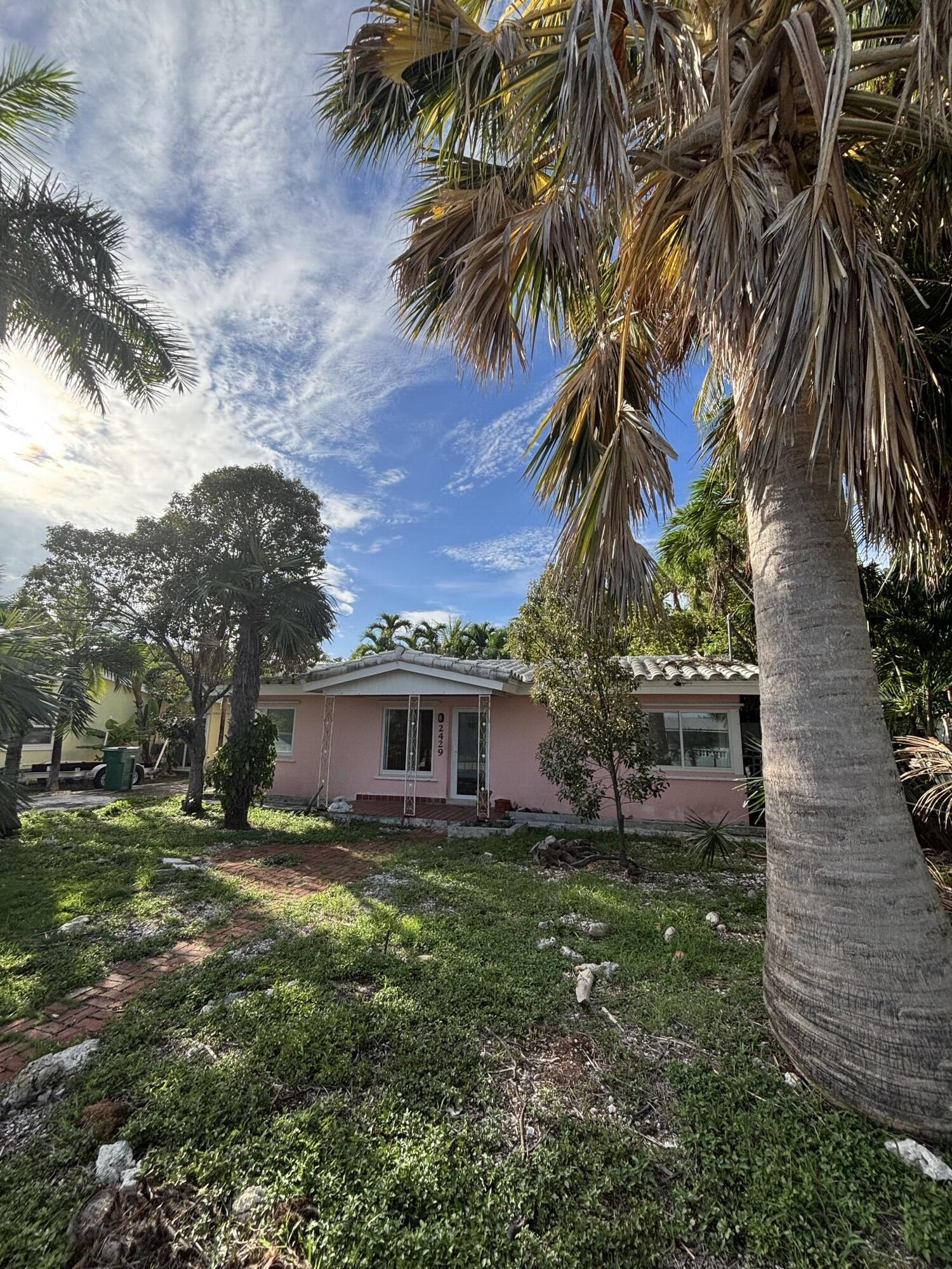 2429 Linda Avenue