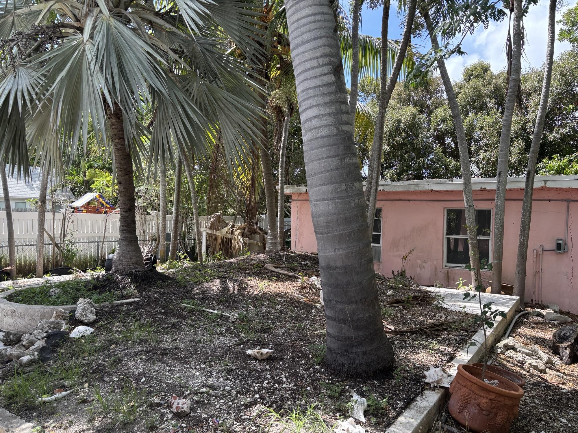 2429 Linda Avenue
