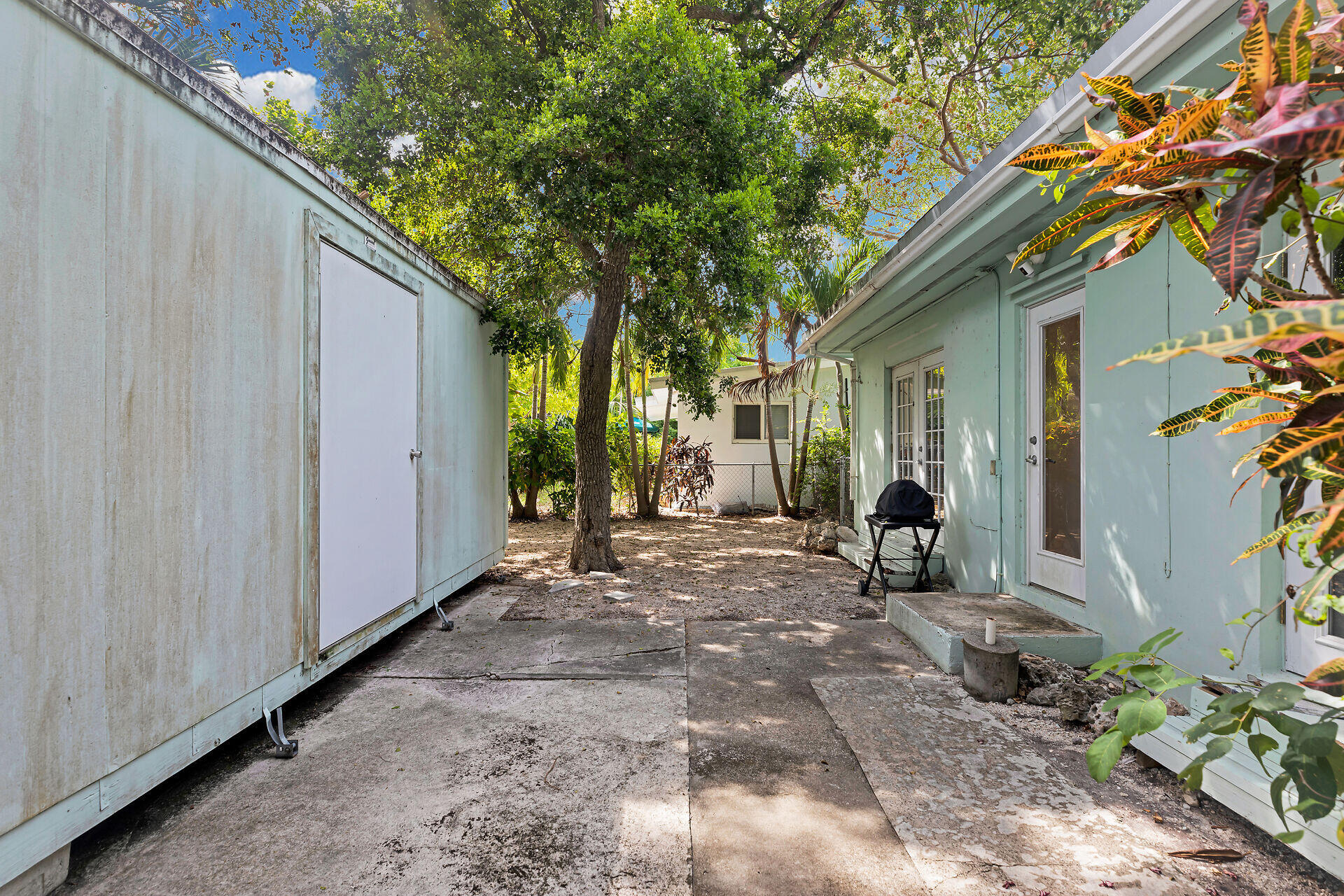 130 N Hammock Road