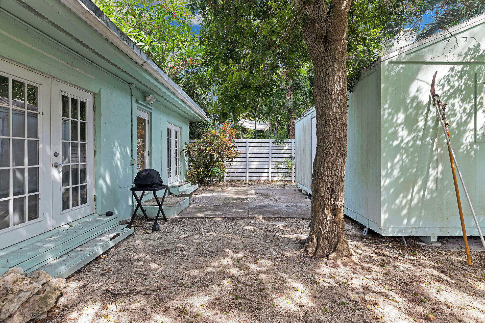 130 N Hammock Road