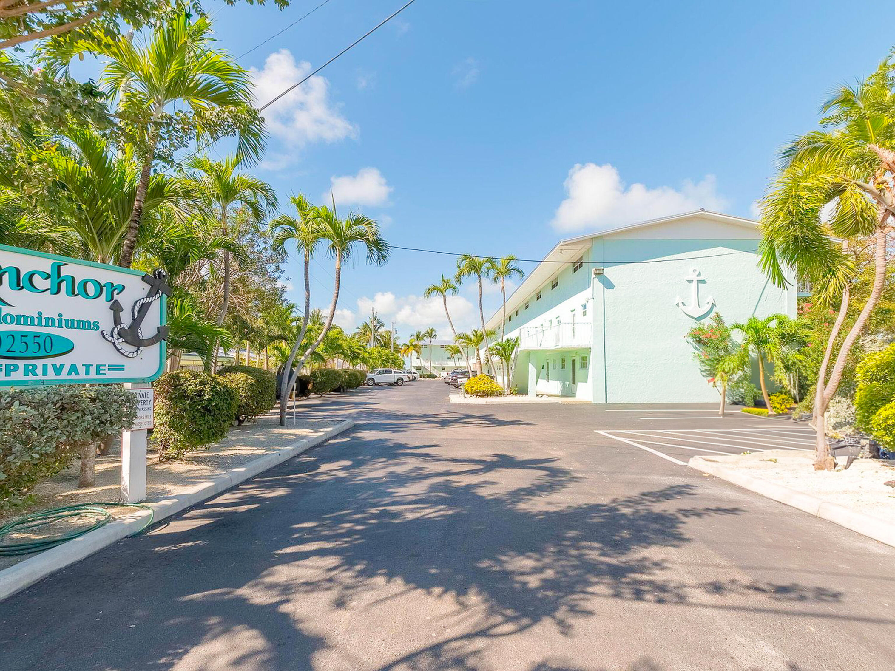 92550 Overseas Highway 103