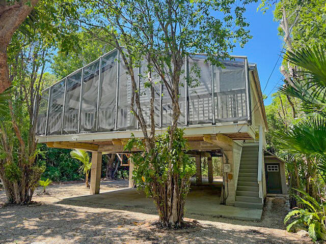 110 Artic Avenue