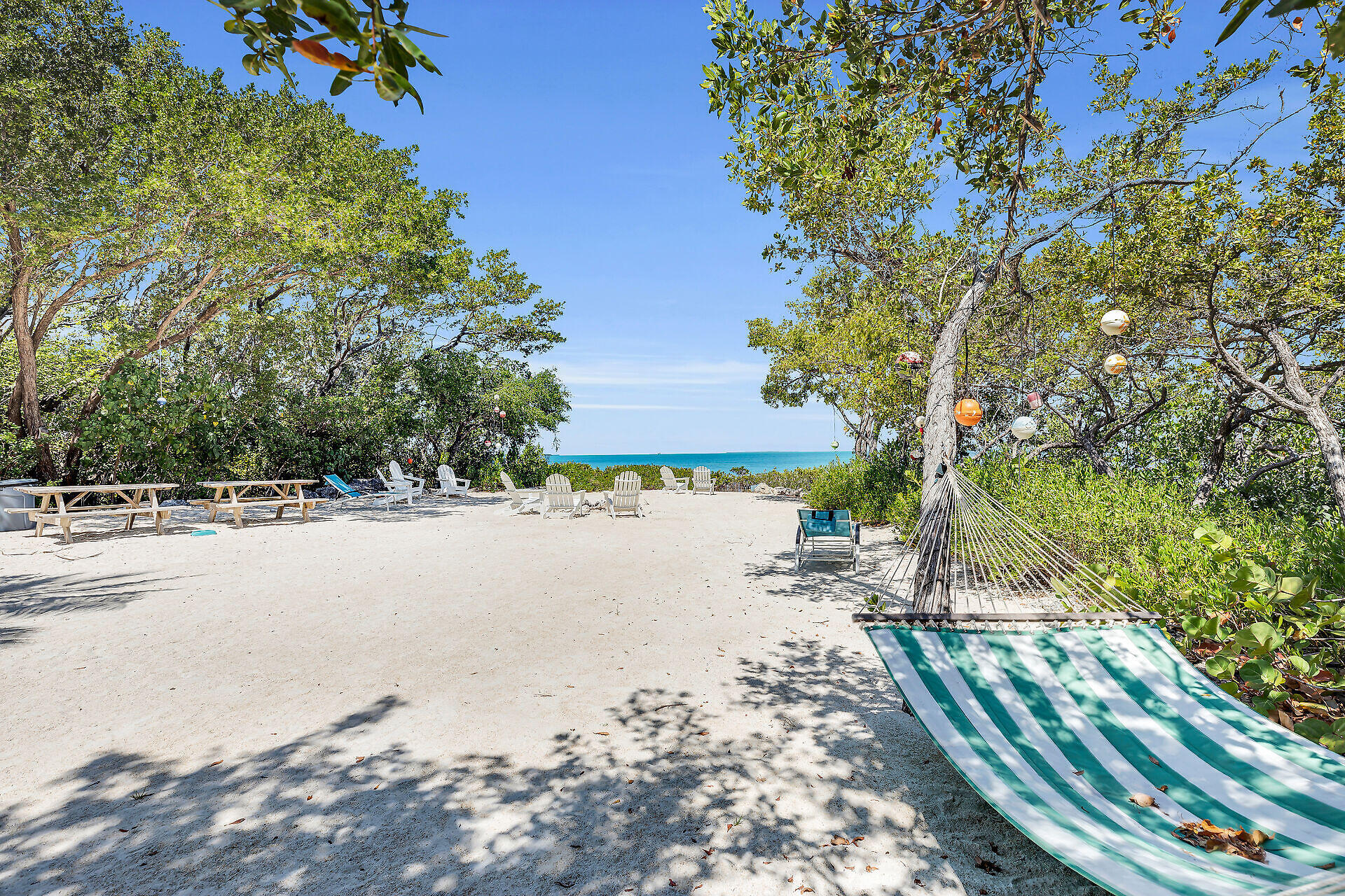 88500 Overseas Highway 233