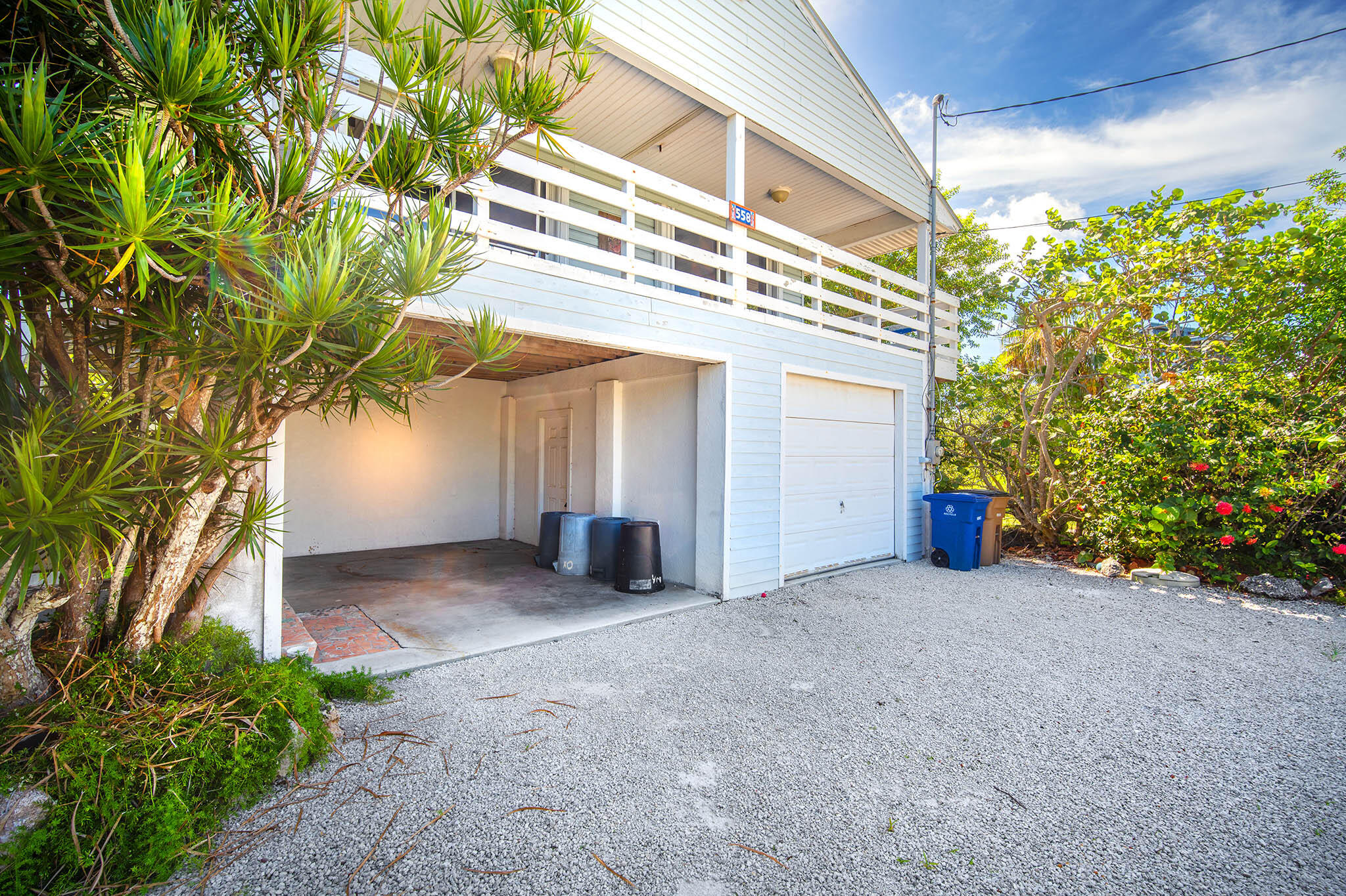 558 E Shore Drive