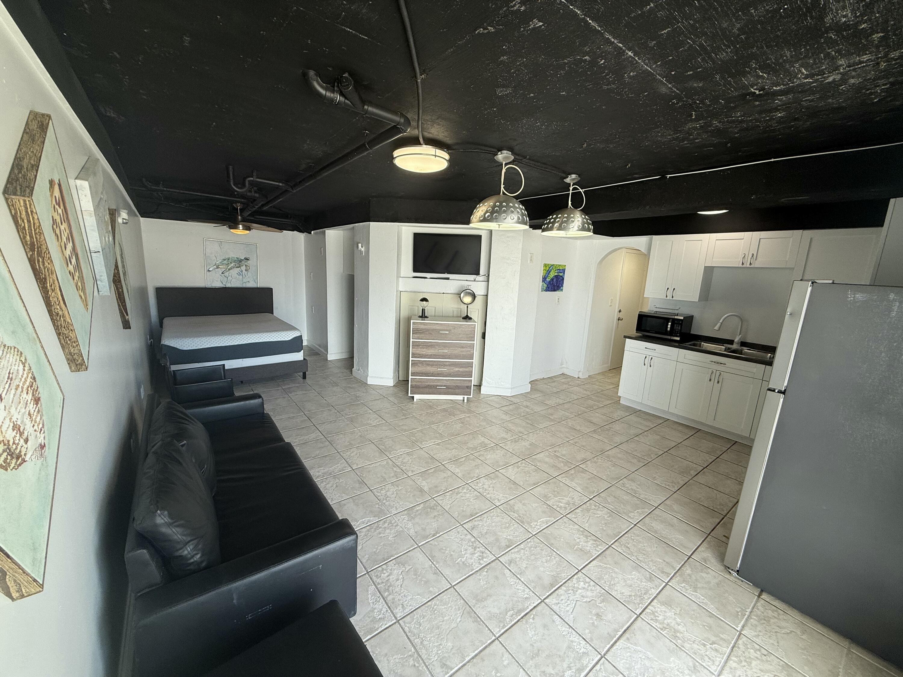 74560 Overseas Highway 6