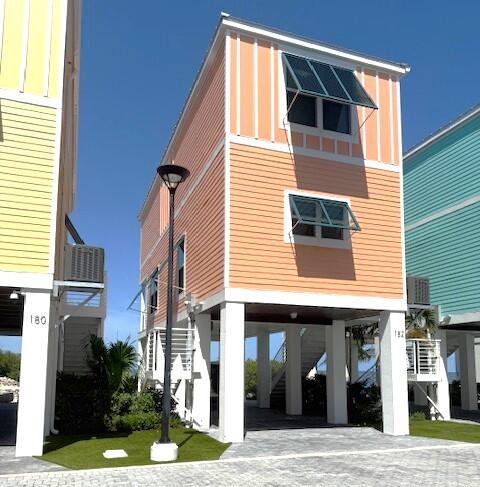 182 Paradise Way