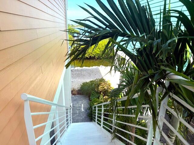 182 Paradise Way