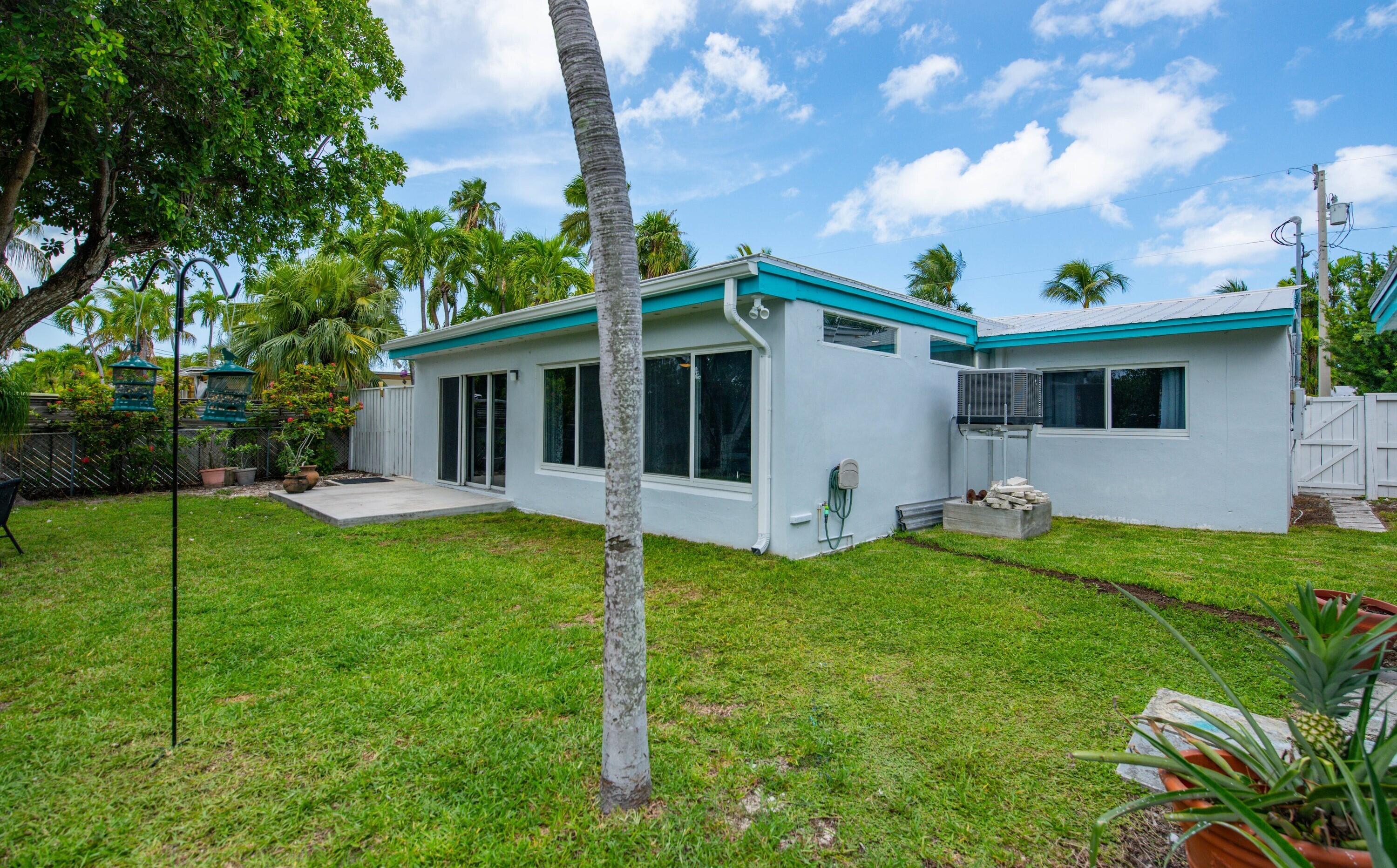 2400 Linda Avenue