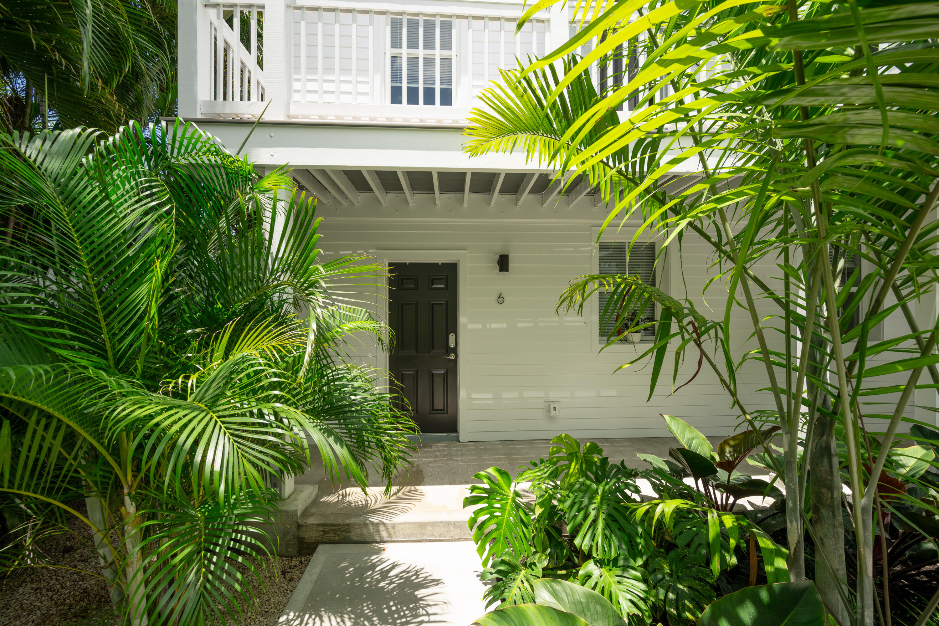 818 Elizabeth Street