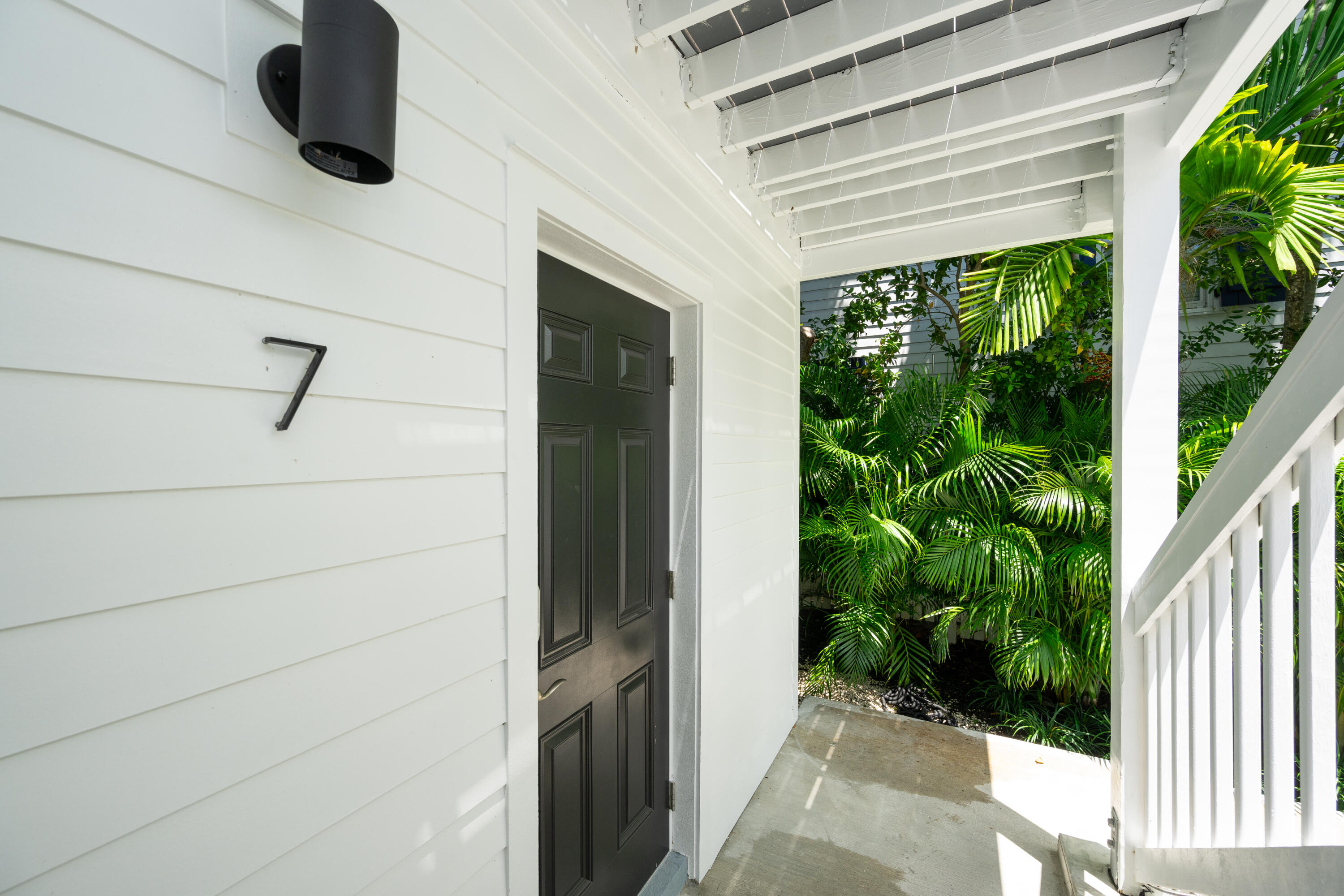 818 Elizabeth Street