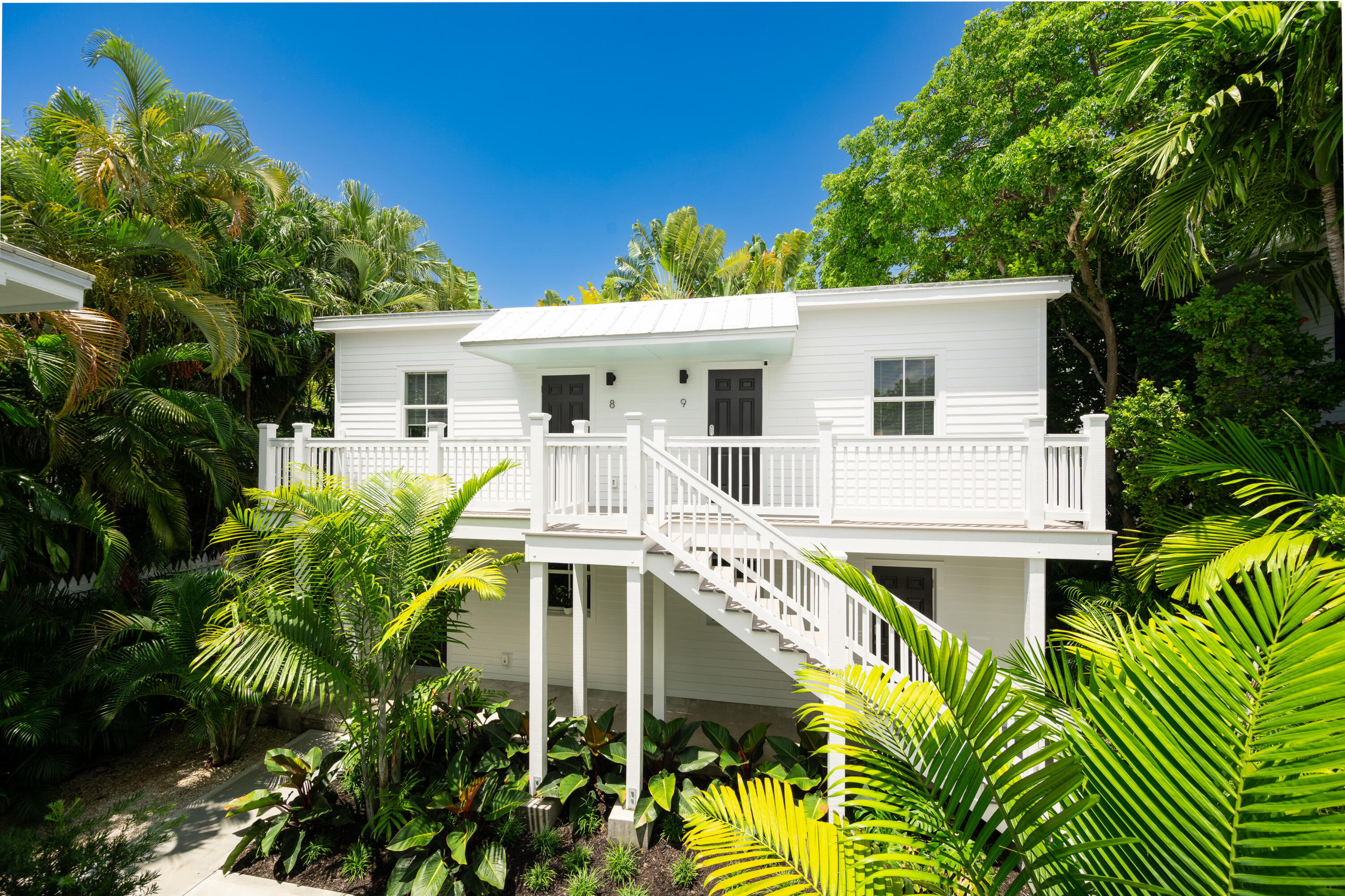 818 Elizabeth Street