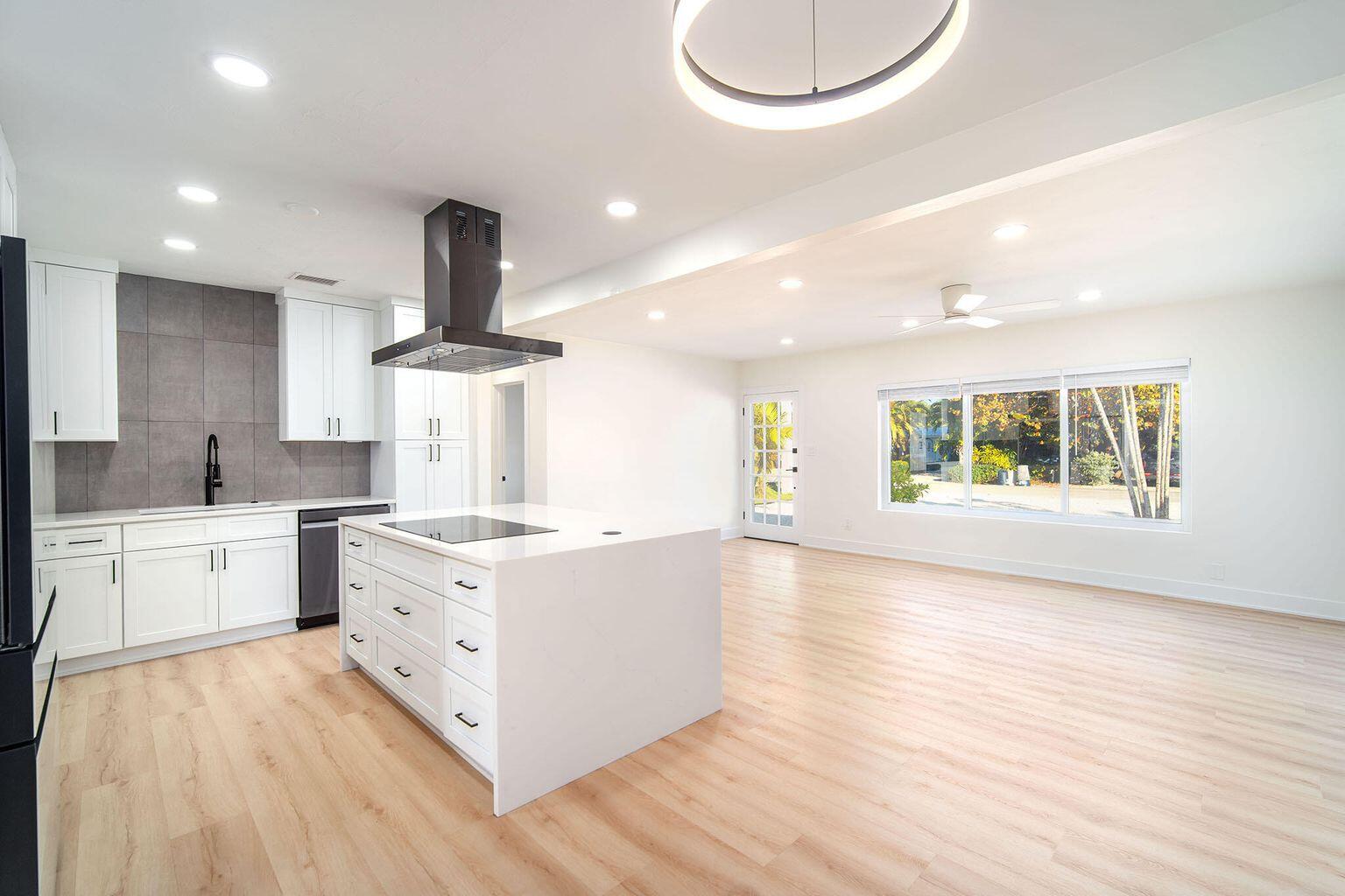 34 Bay Drive